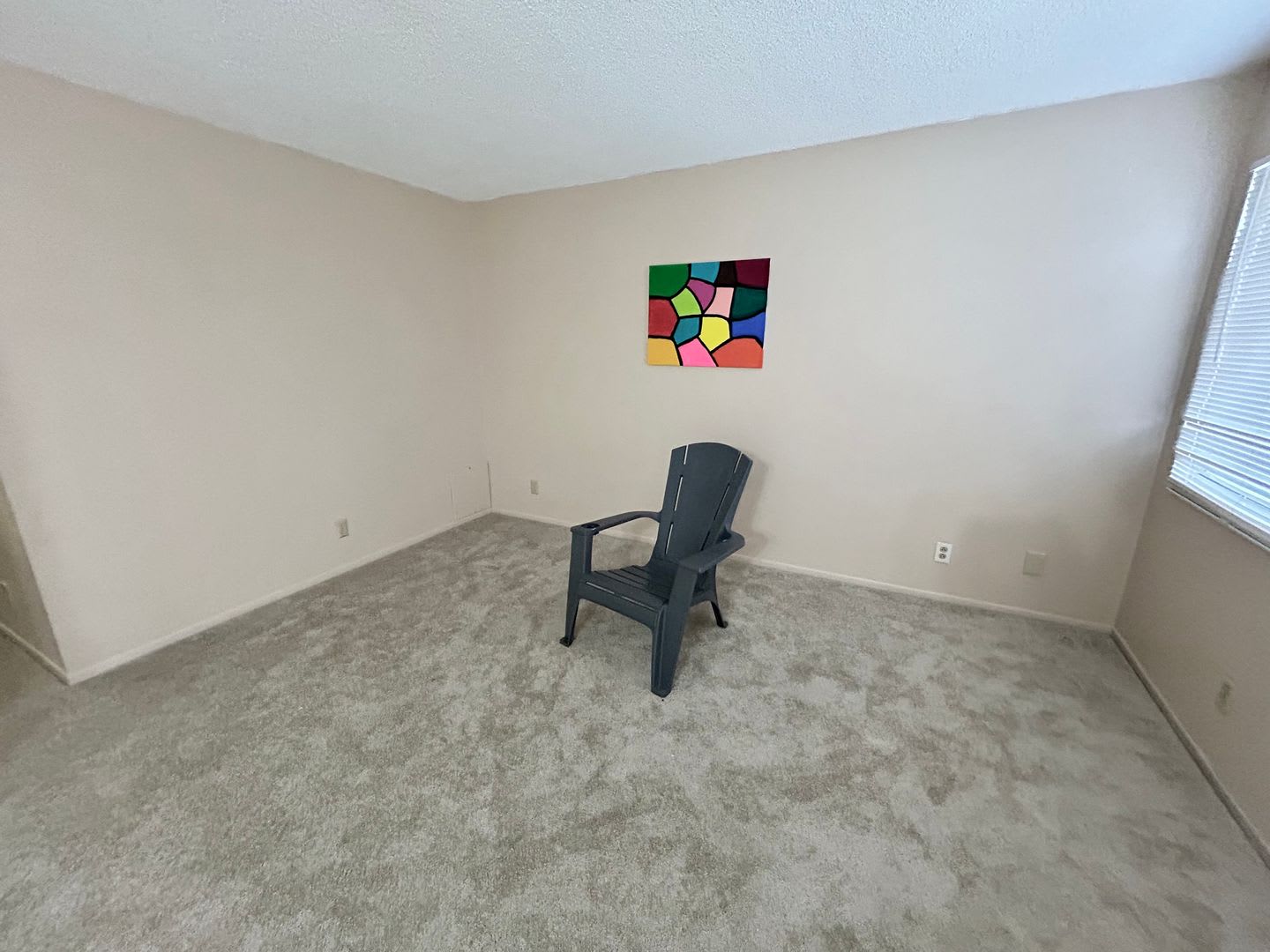 Cozy 1 Bedroom, 1 Bath Condo with Easy Freeway Access – photo 4