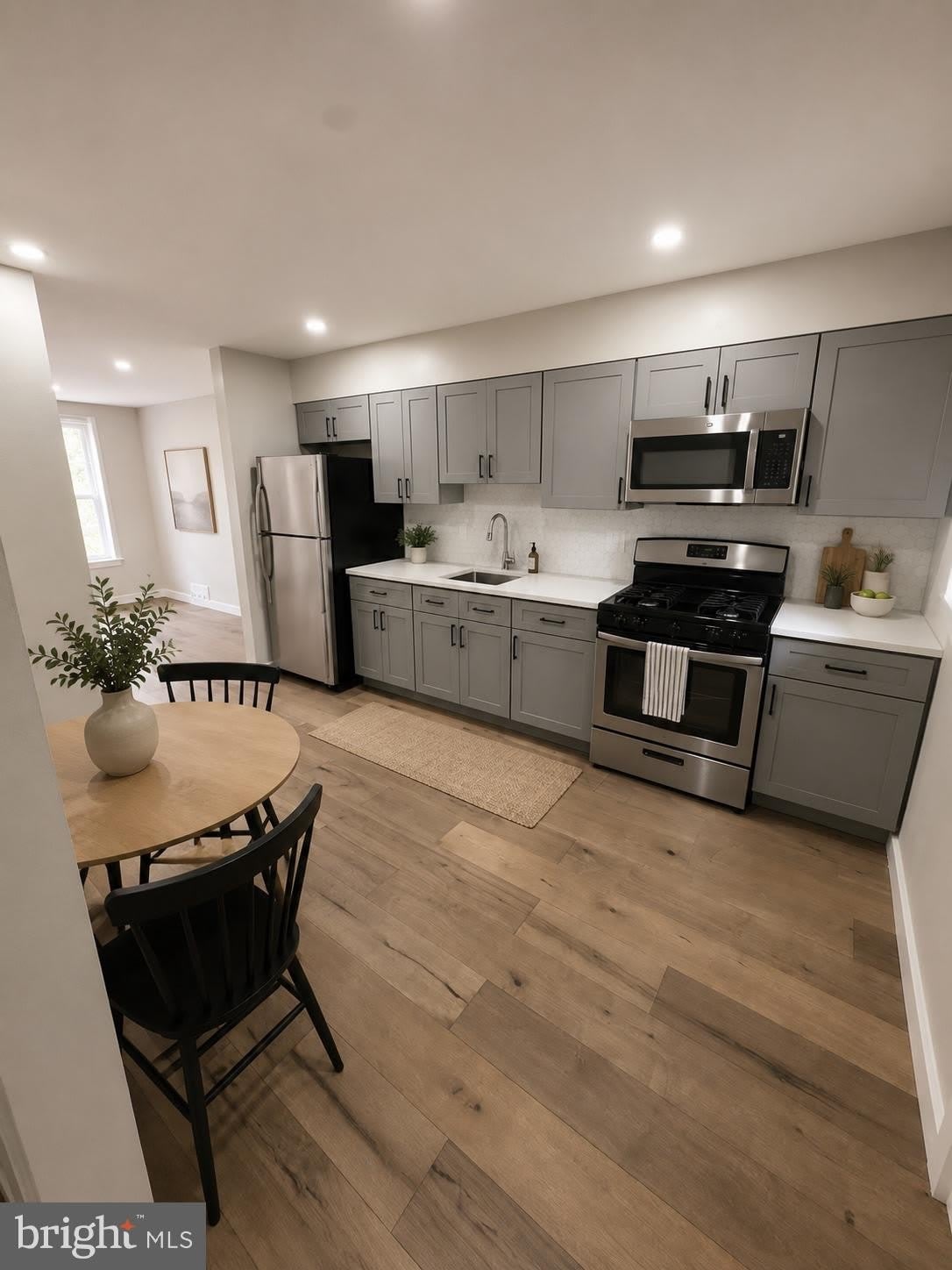 2723 SEARS Street – photo 1