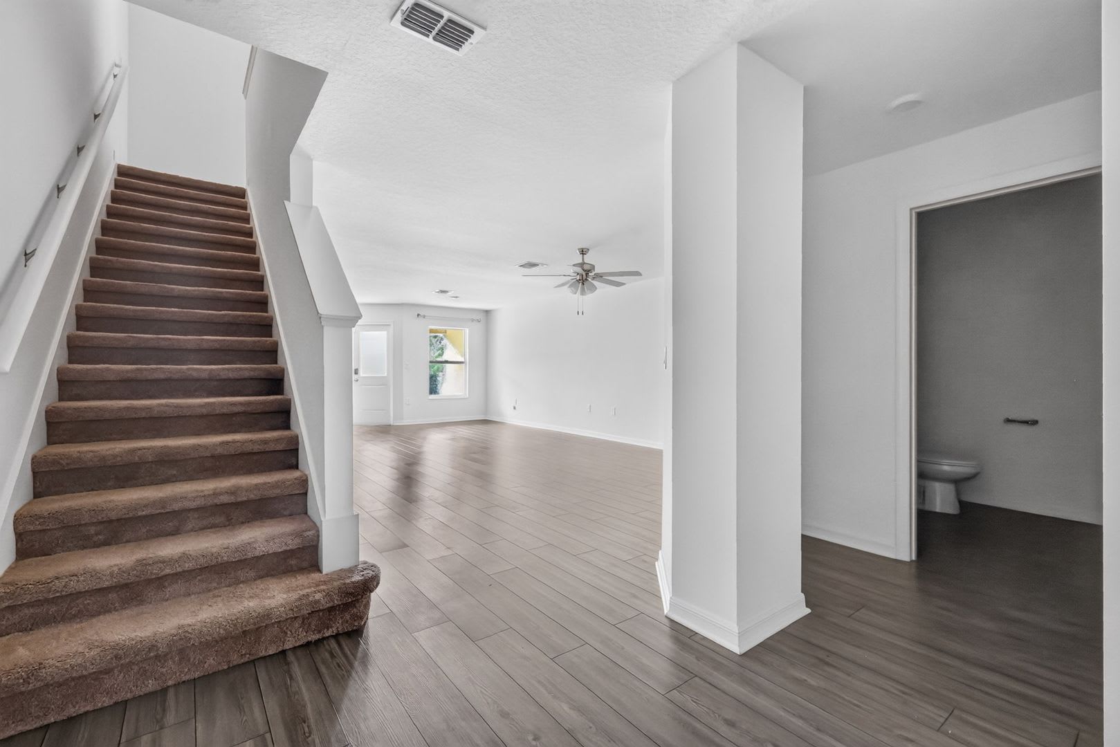 Two-Story 3BR/2.5BA Townhome in Tavares – photo 5