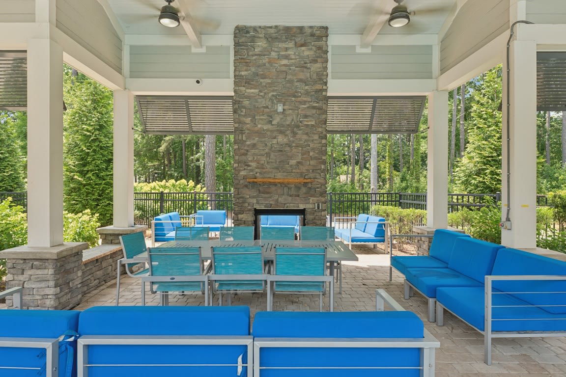 Linkhorn Bay Apartments – photo 4