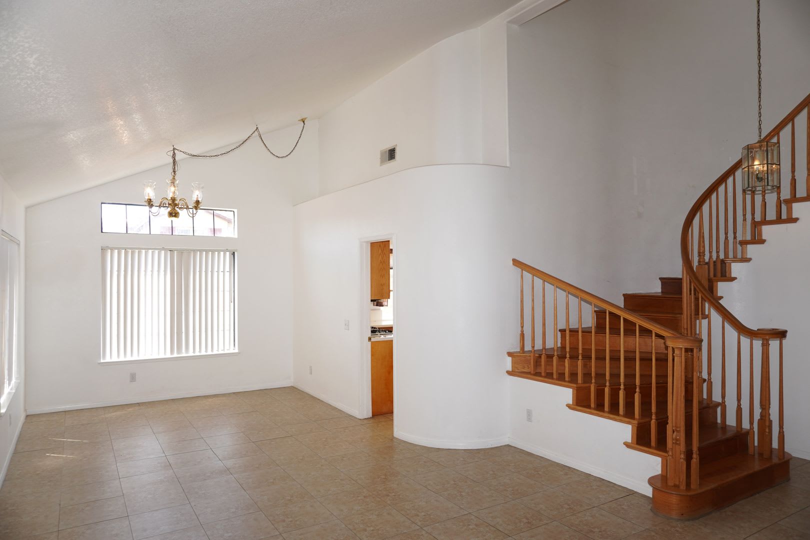 Moreno Valley Ranch 4 Bedroom – photo 3