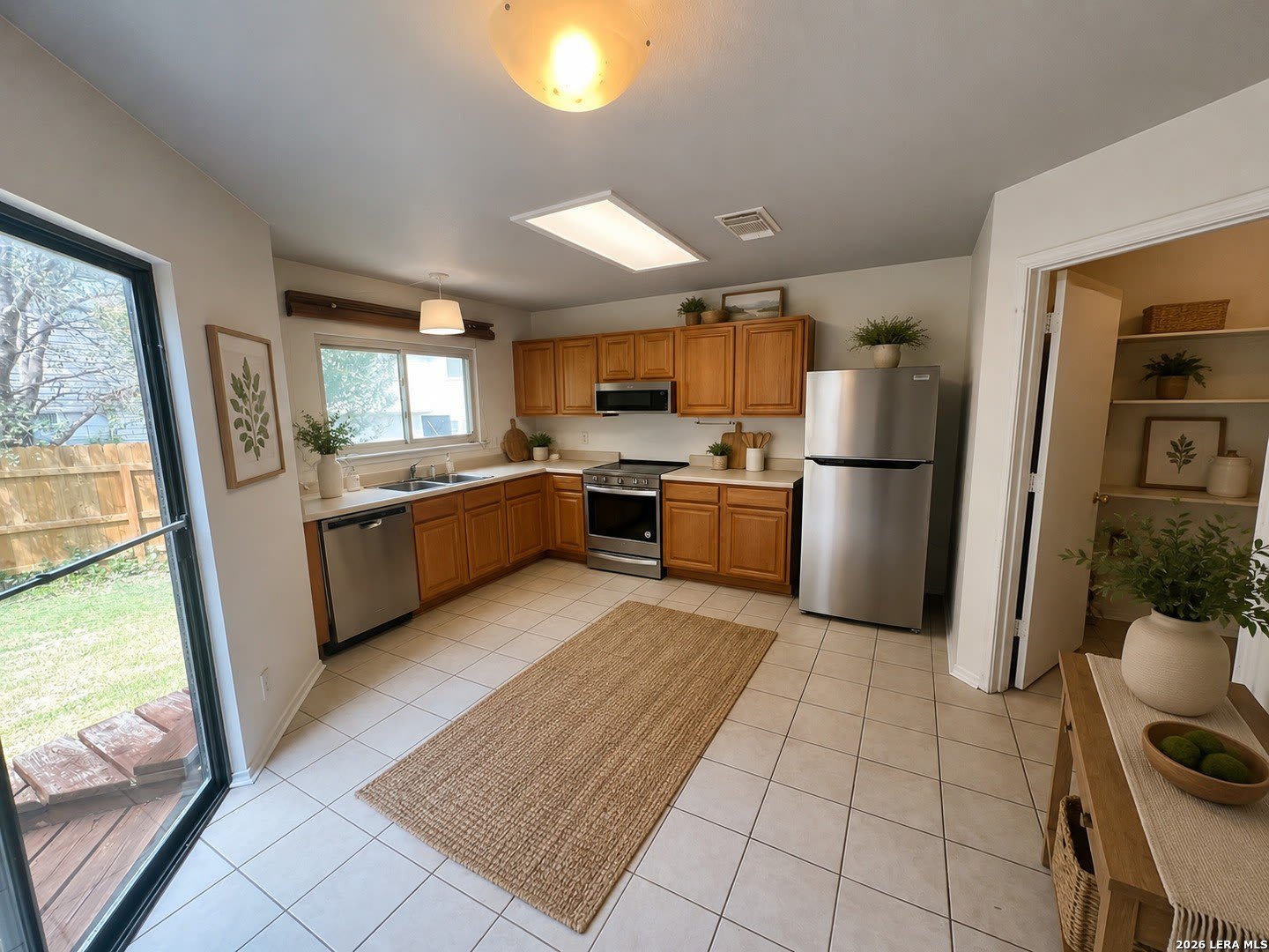 47 Latrobe Post – photo 5