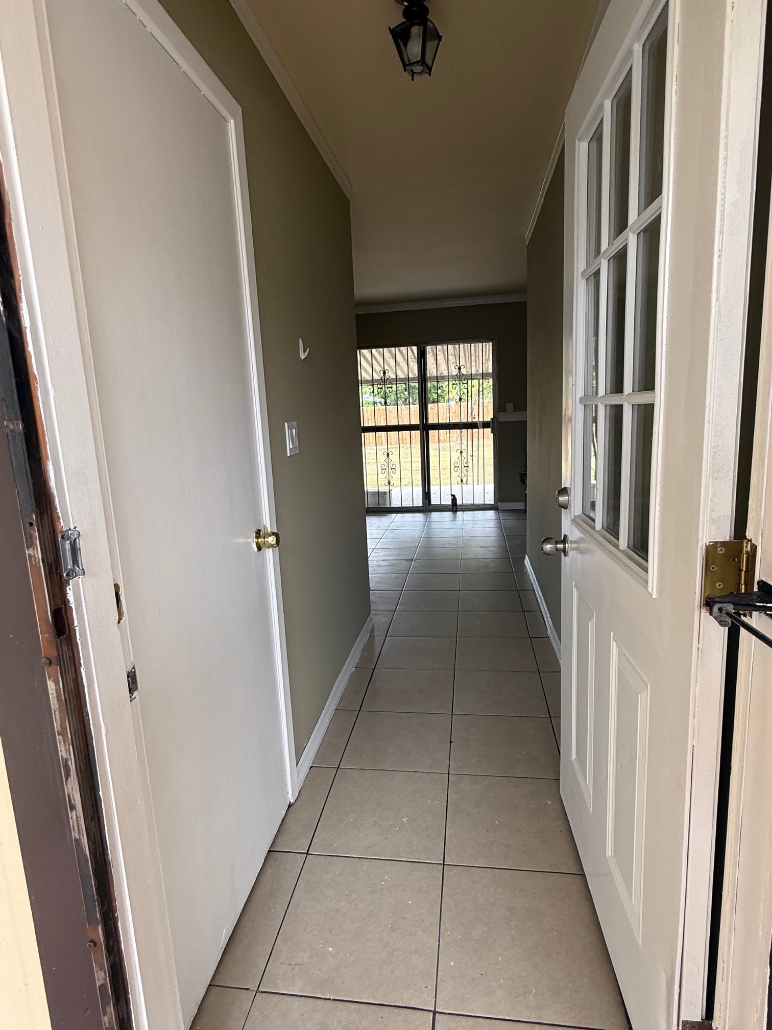 4839 Castle Stream Drive – photo 3