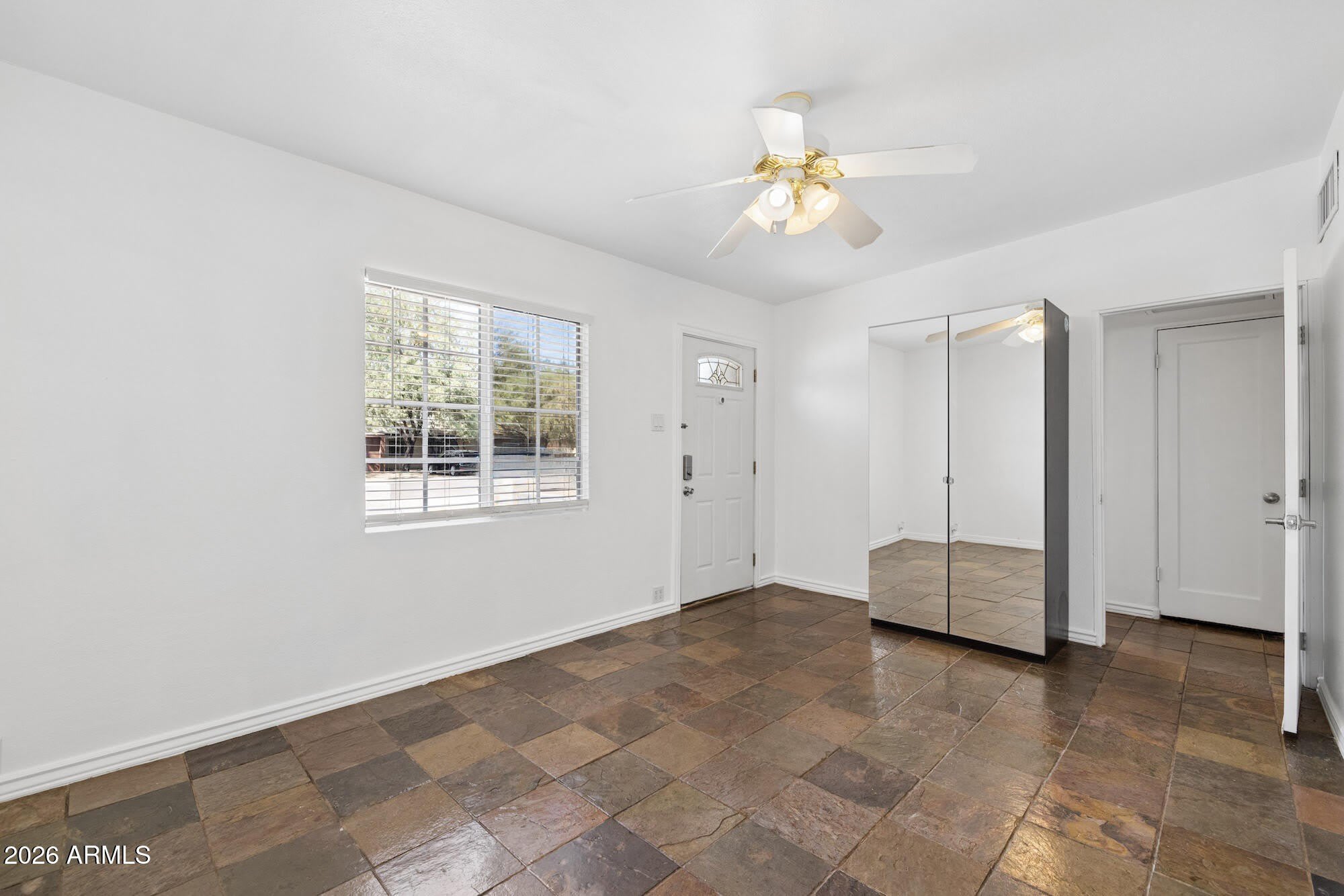 1611 E CEDAR Street – photo 4