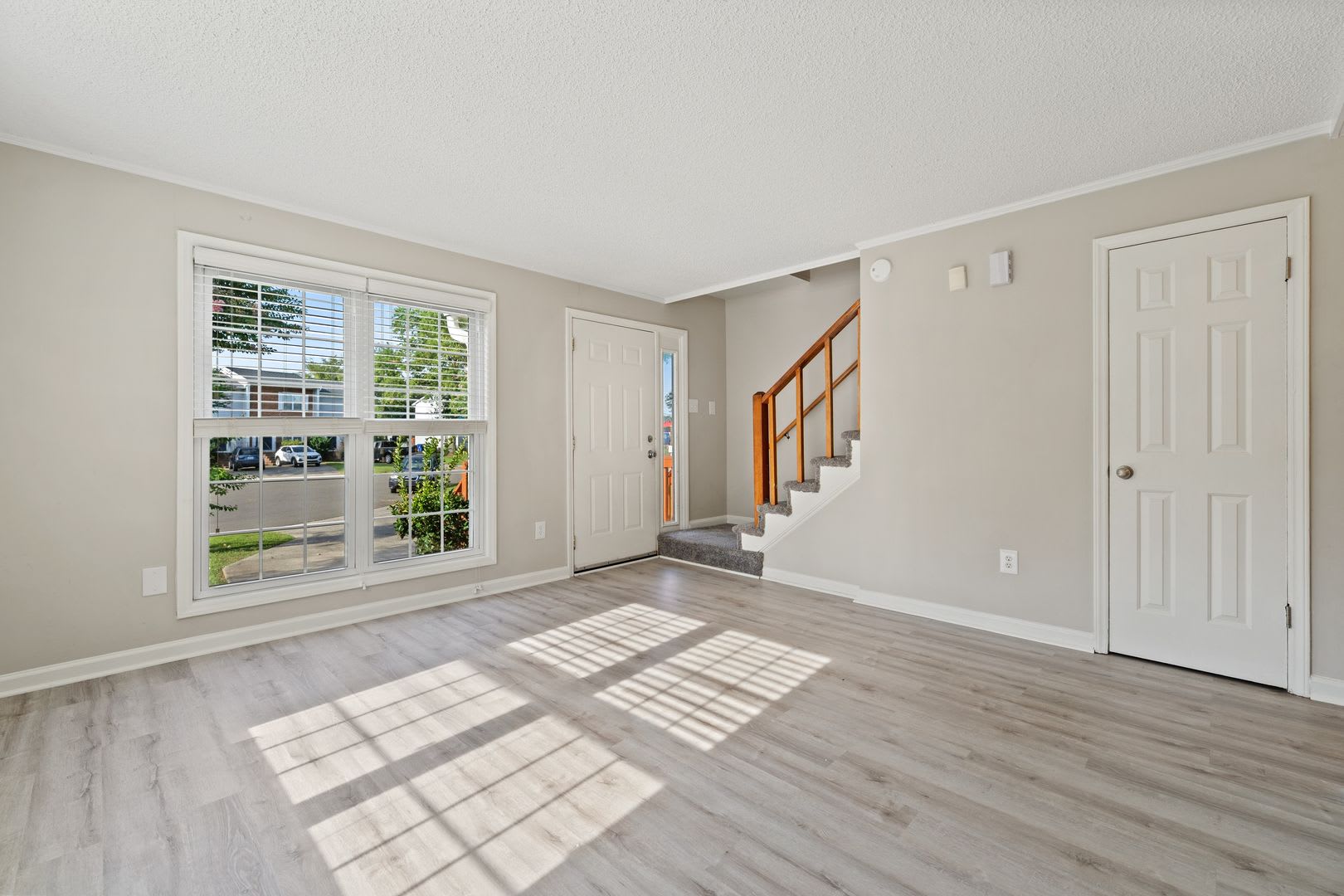 Introducing a Charming End Unit Townhouse near Downtown Durham with 2 Beds/1.5 Baths – photo 2