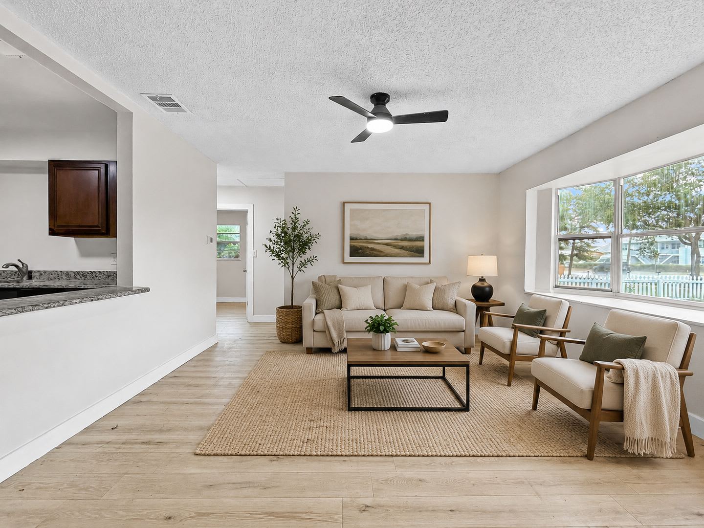 Section 8 Accepted Spacious Updated Home In St Petersburg With A Large Backyard 4Bed 2Bed – photo 3