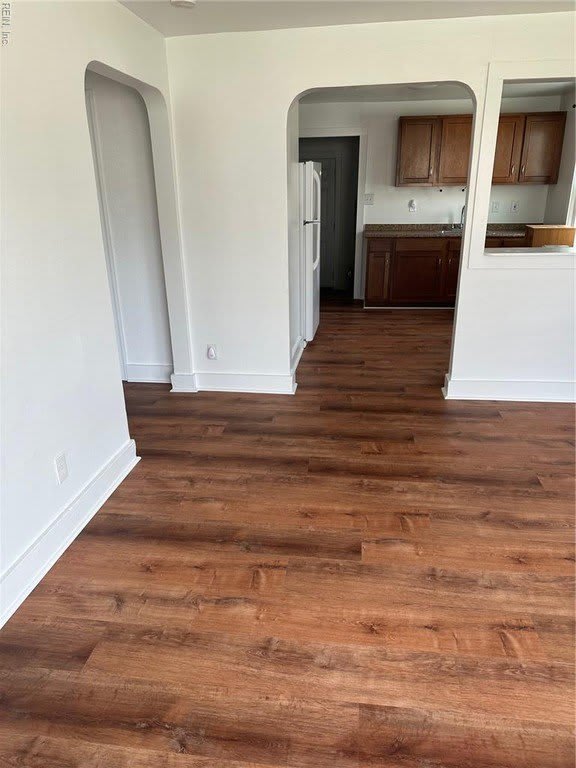 6669 Hudson Avenue – photo 2
