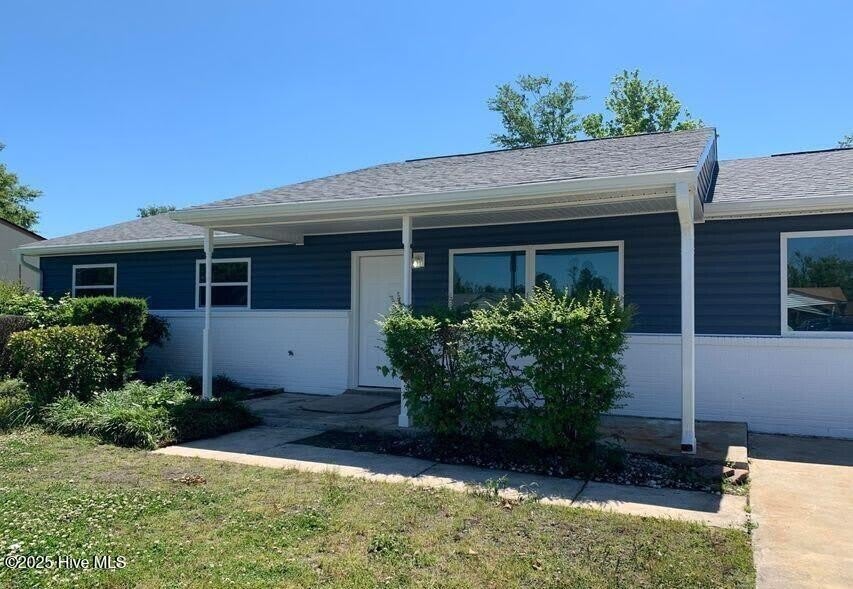 403 Myna Drive – photo 1