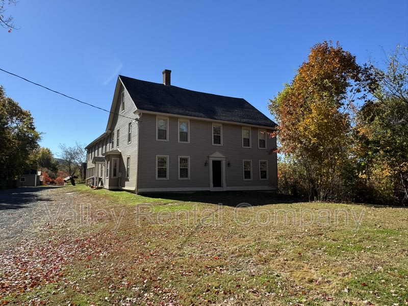 121 Bay Road – photo 1