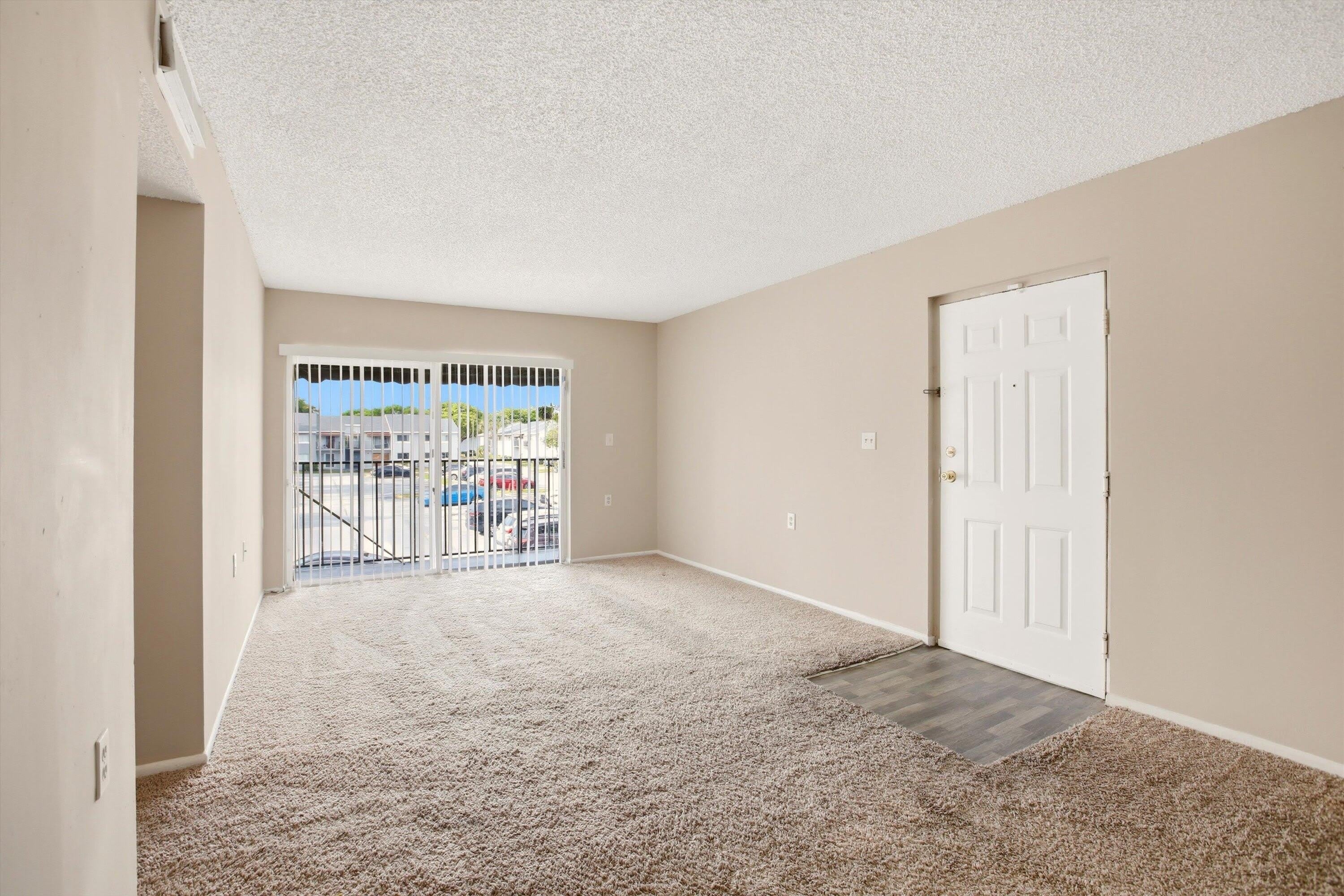 1153 Lake Victoria Drive – photo 1