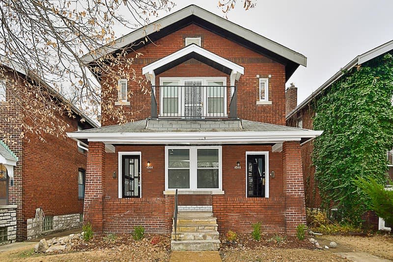 4944 Tholozan Avenue – photo 1