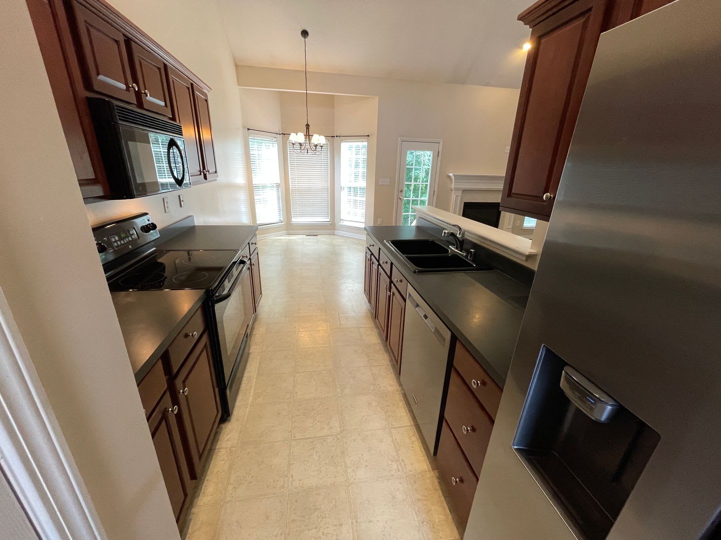Amazing Home East Jefferson Co For Lease – photo 5