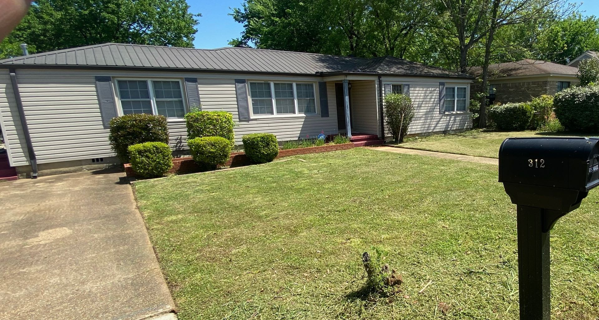 3 bed, 1 bath home, Only minutes away from The University of Alabama – photo 1