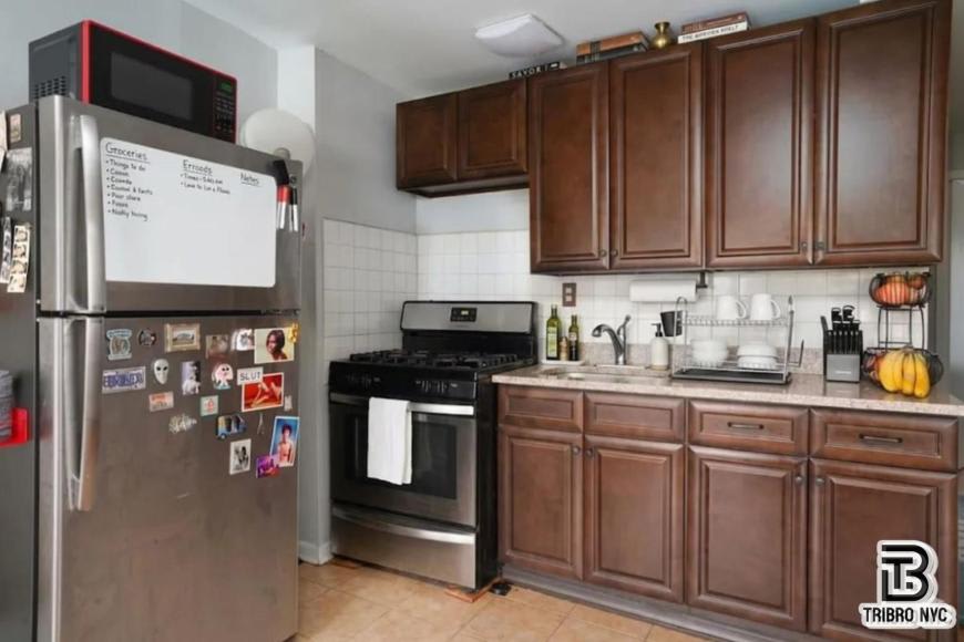 626 Willoughby Ave – photo 3
