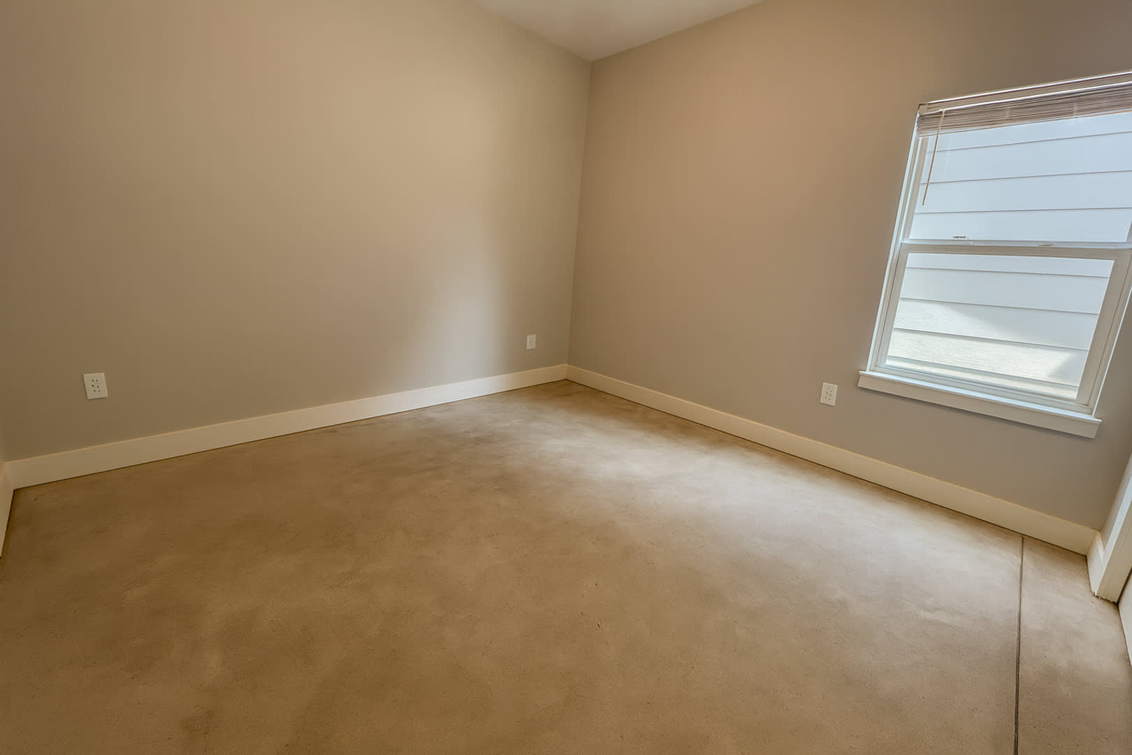 2900/02 W 55th – photo 3