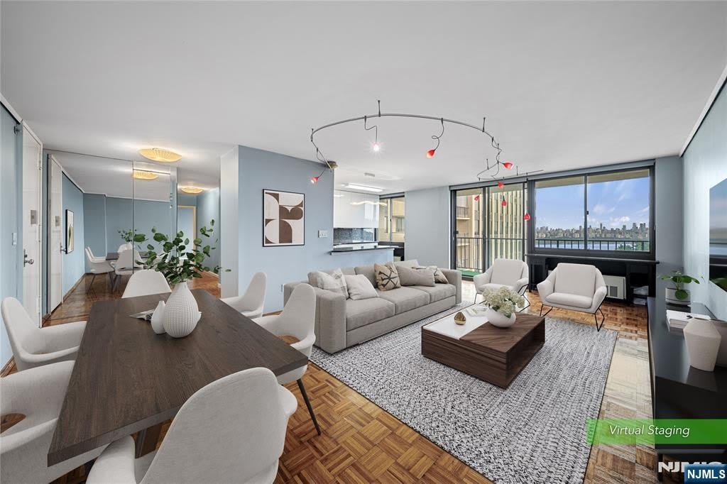 200 Winston Drive – photo 1