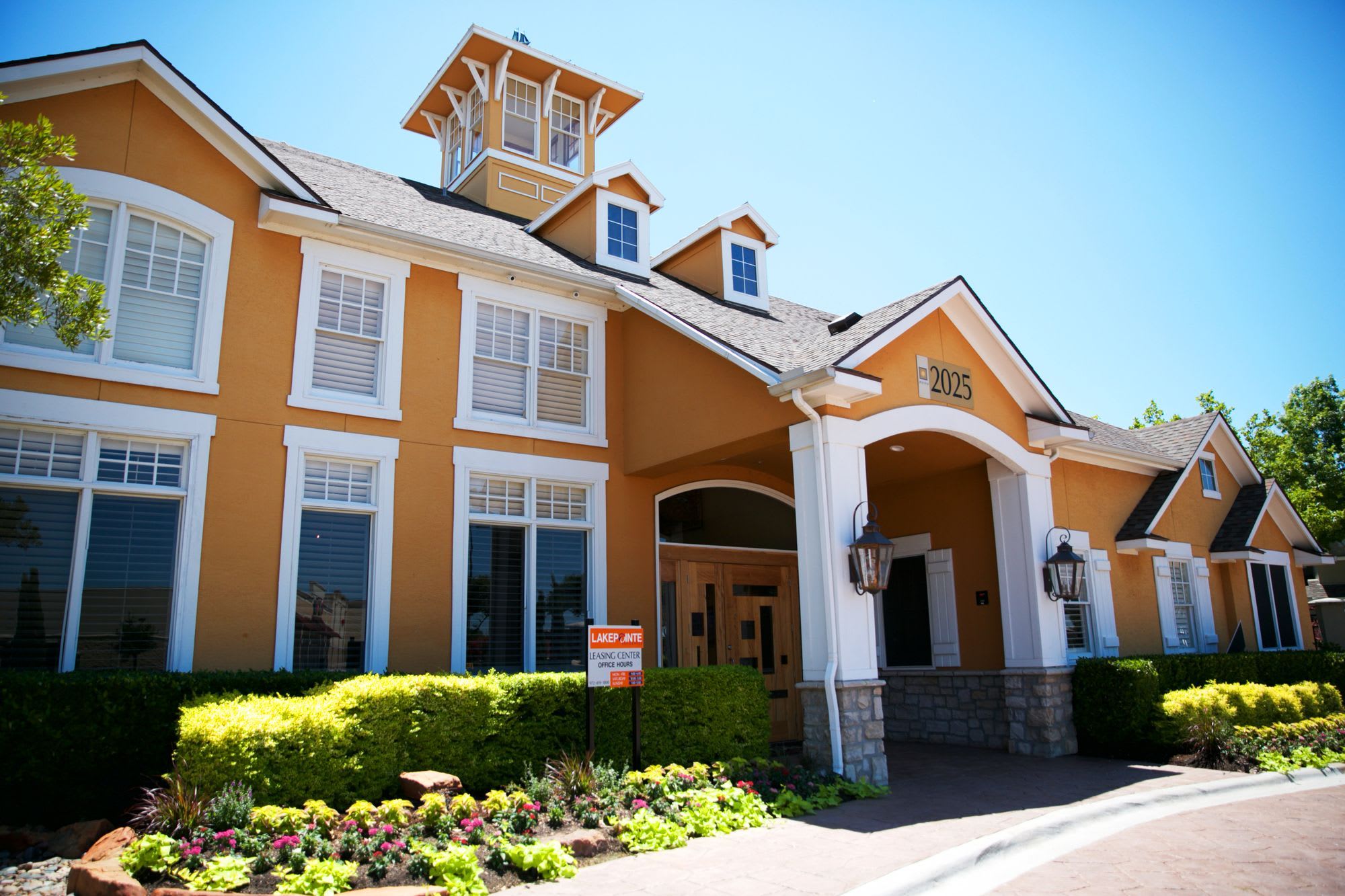 Lakepointe Residences – photo 5