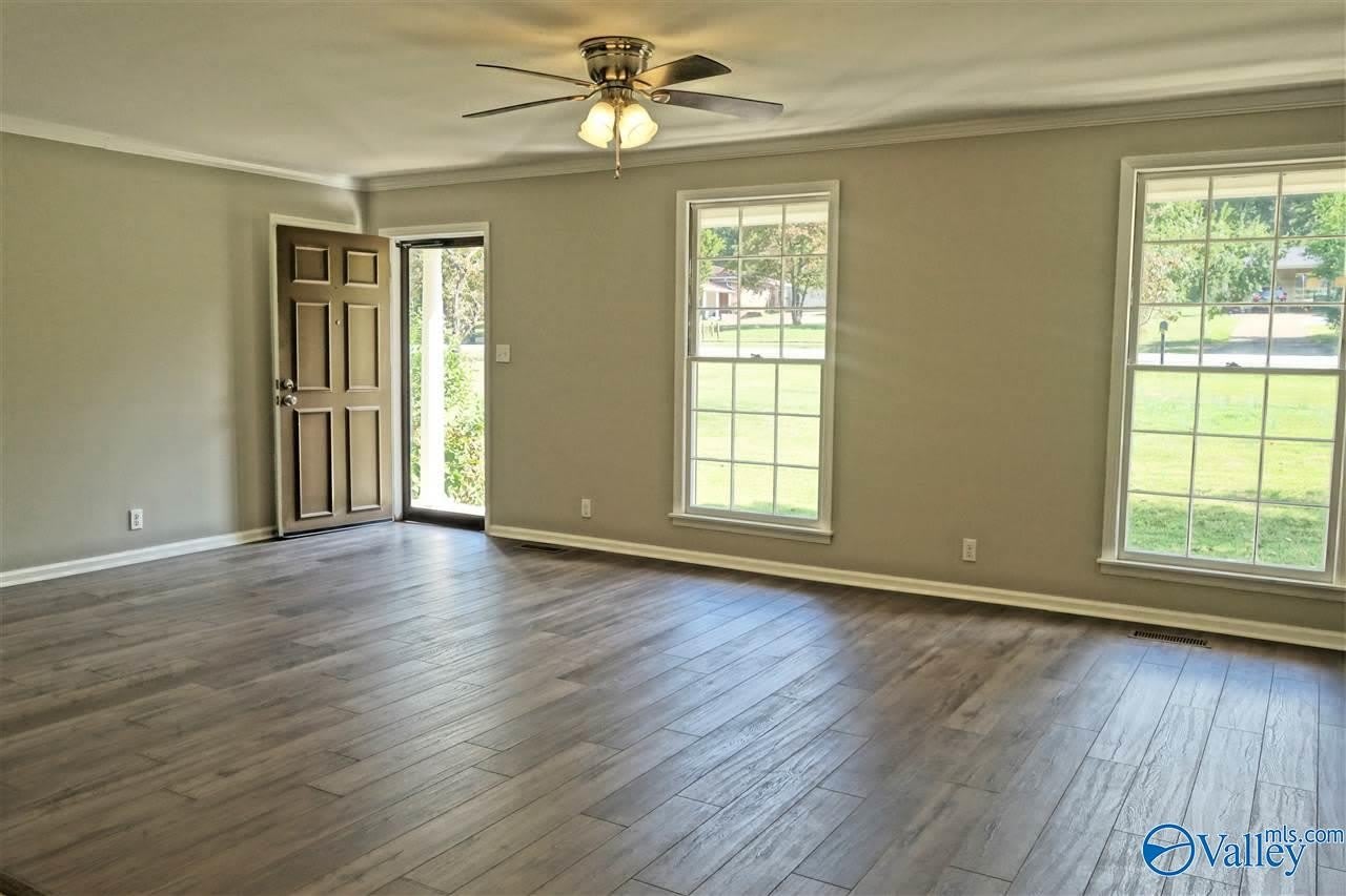 5300 Whitesburg Drive – photo 4