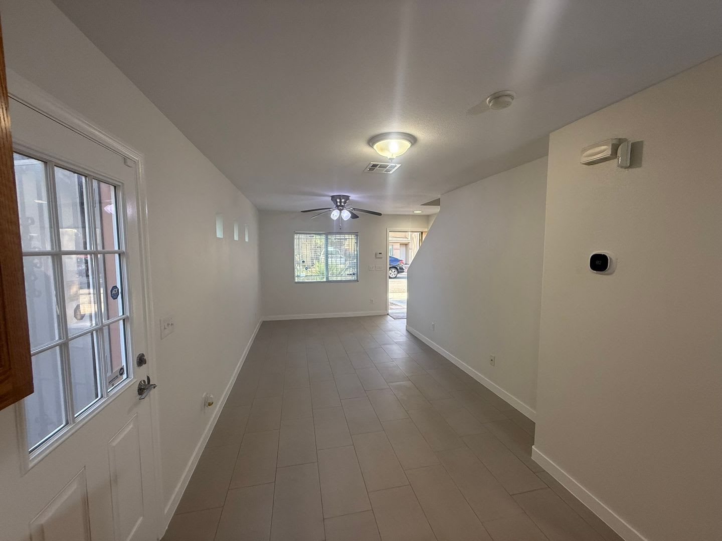 Charming Home Located Near Nellis Blvd Lake Mead Blvd – photo 3