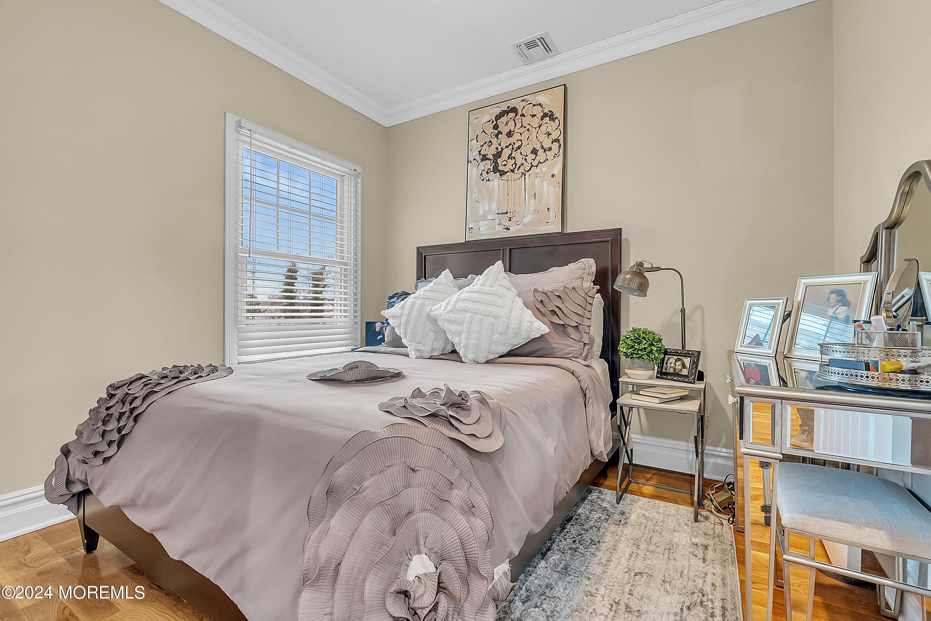 564 Sairs Avenue – photo 4