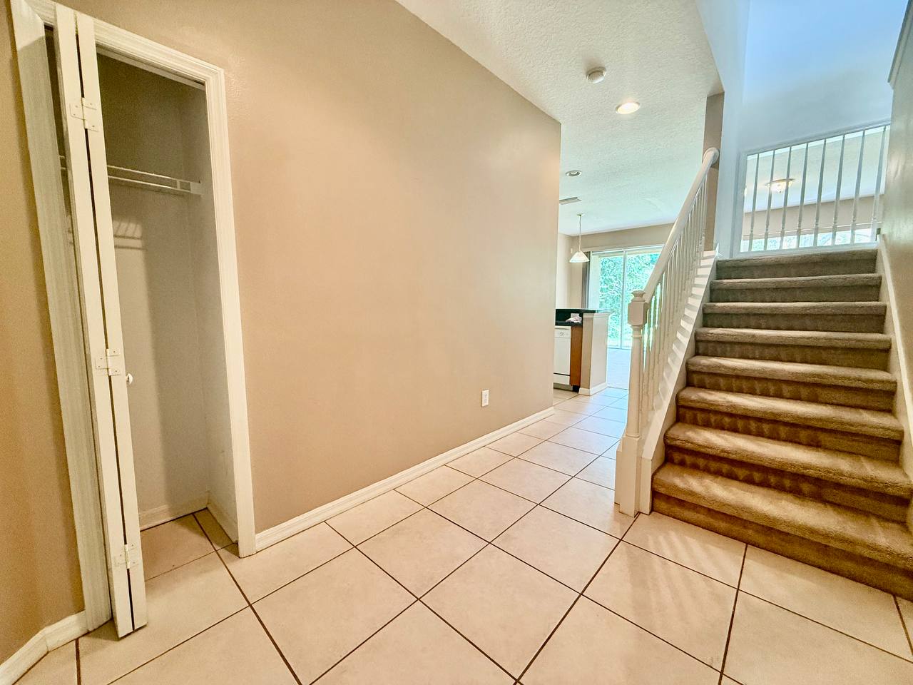 8173 Stone View Dr – photo 3