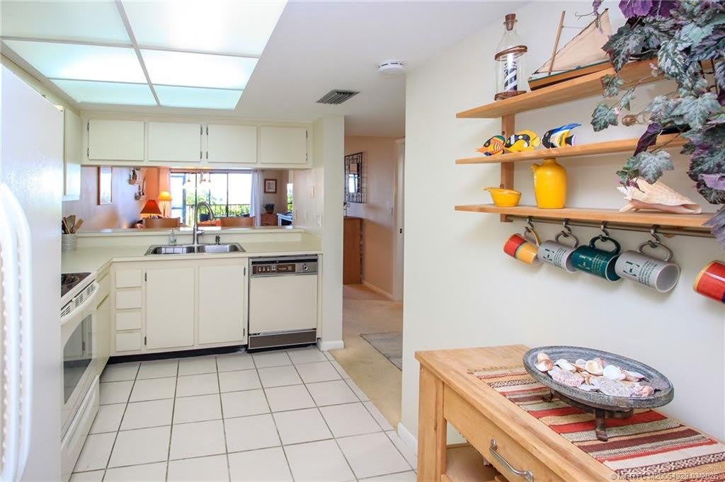 4620 NE Sandpebble Trace – photo 4