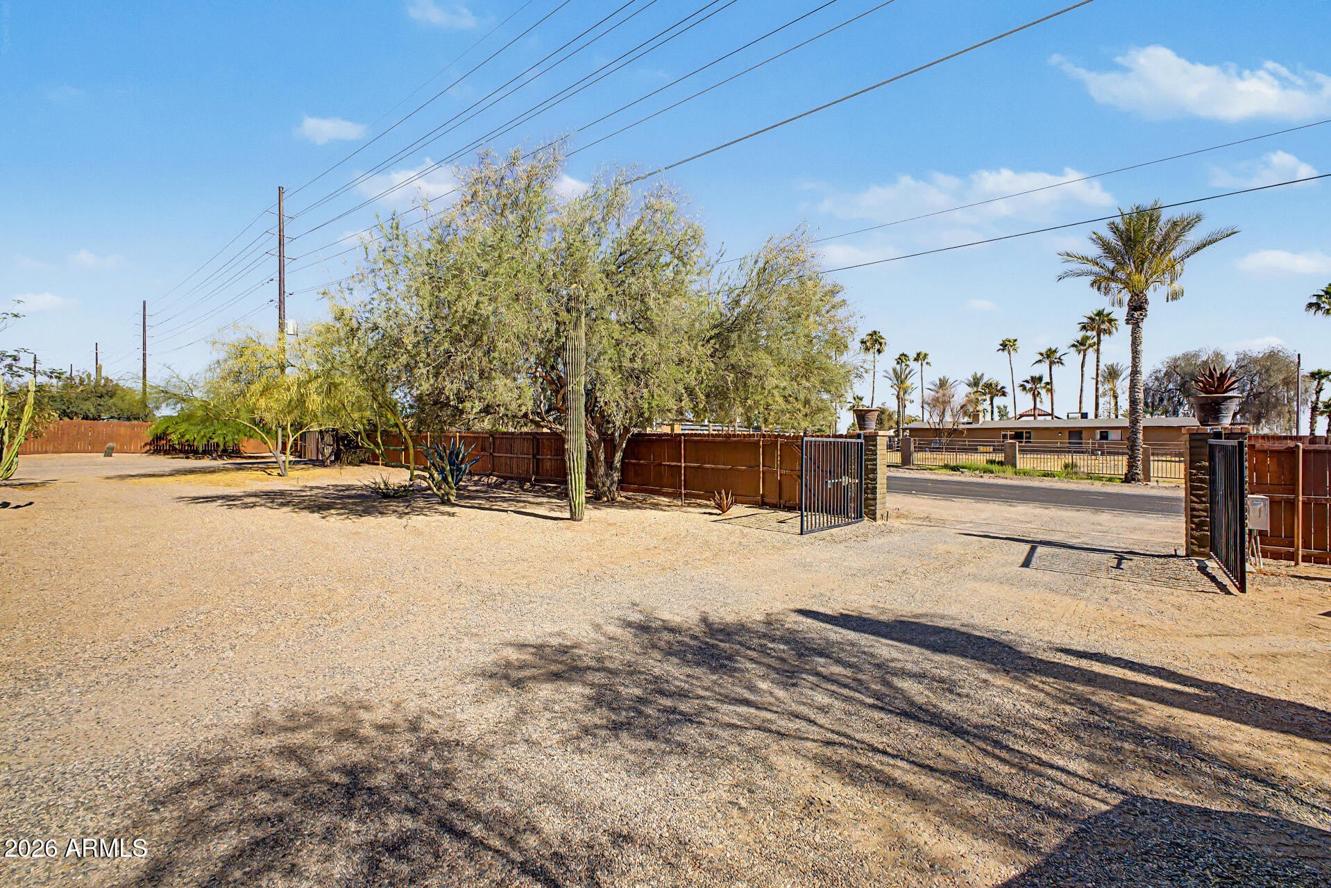 6510 E Dixileta Drive – photo 2