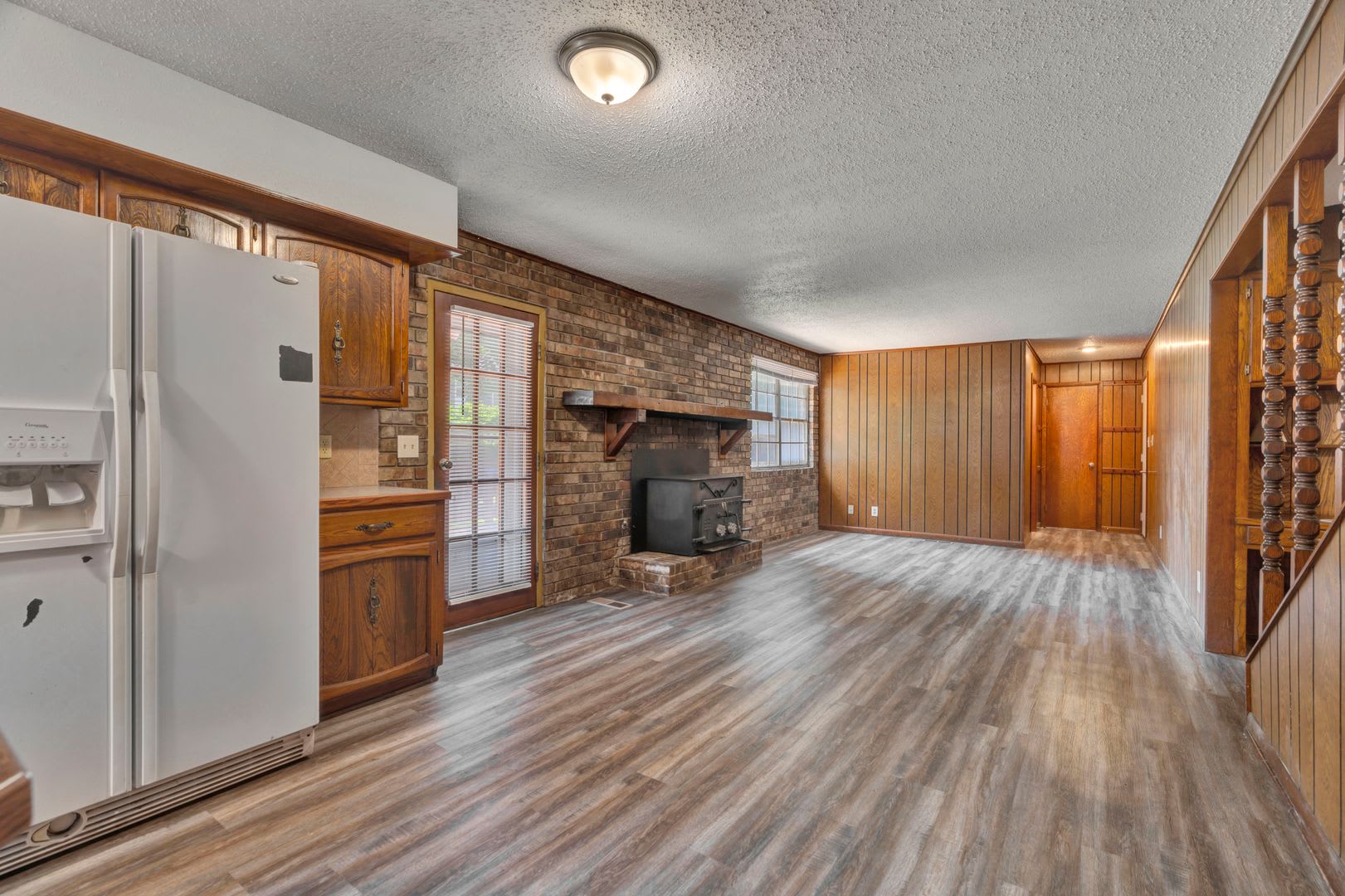 Fabulous 5 bedroom home walking distance to UofA! – photo 4