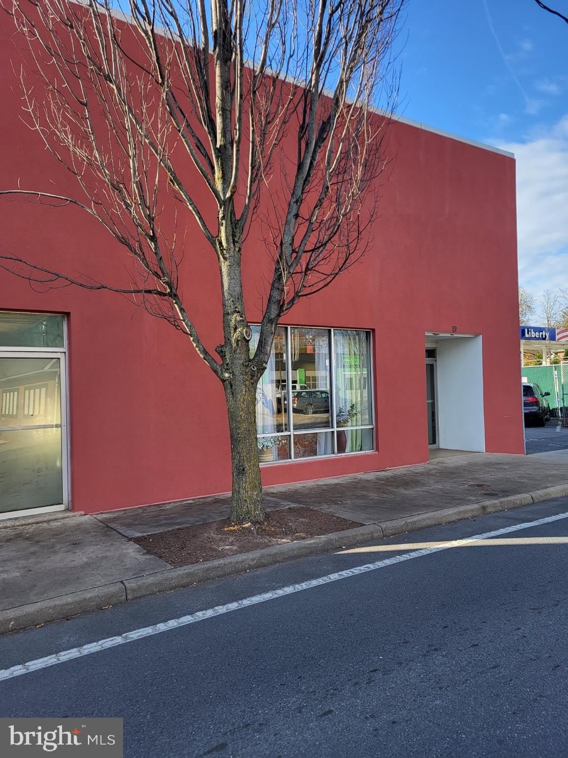 19 E GERRARD Street – photo 1
