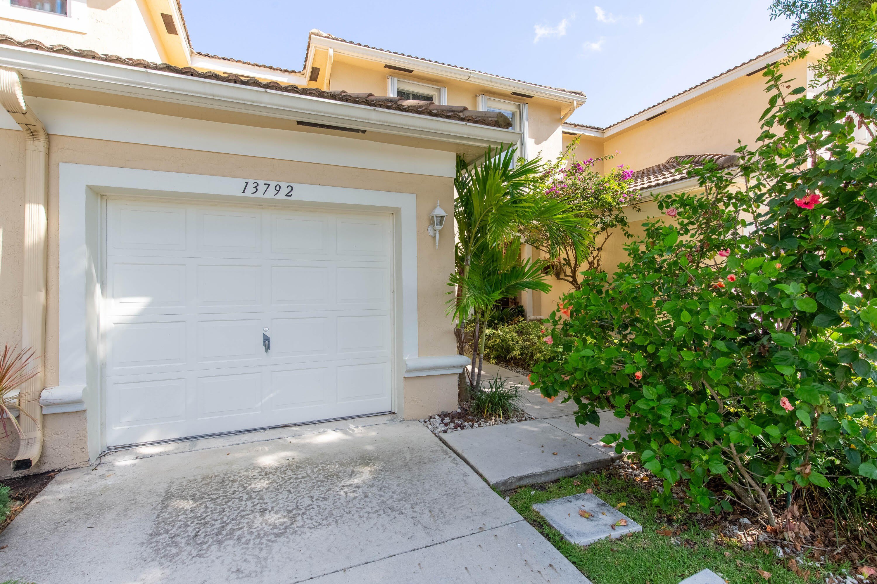 13792 Creston Place – photo 2