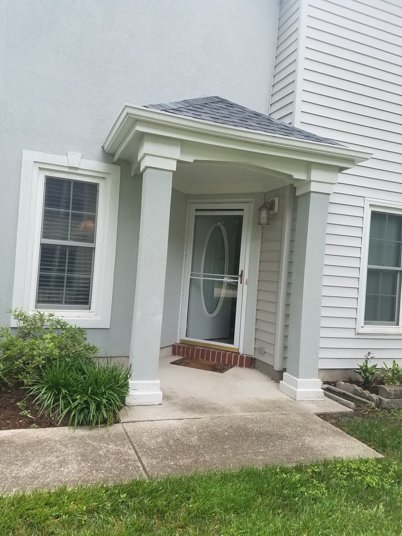 FANTASTIC TOWN HOME ON GREENBRIER FAIRWAYS GOLF COURSE! – photo 3