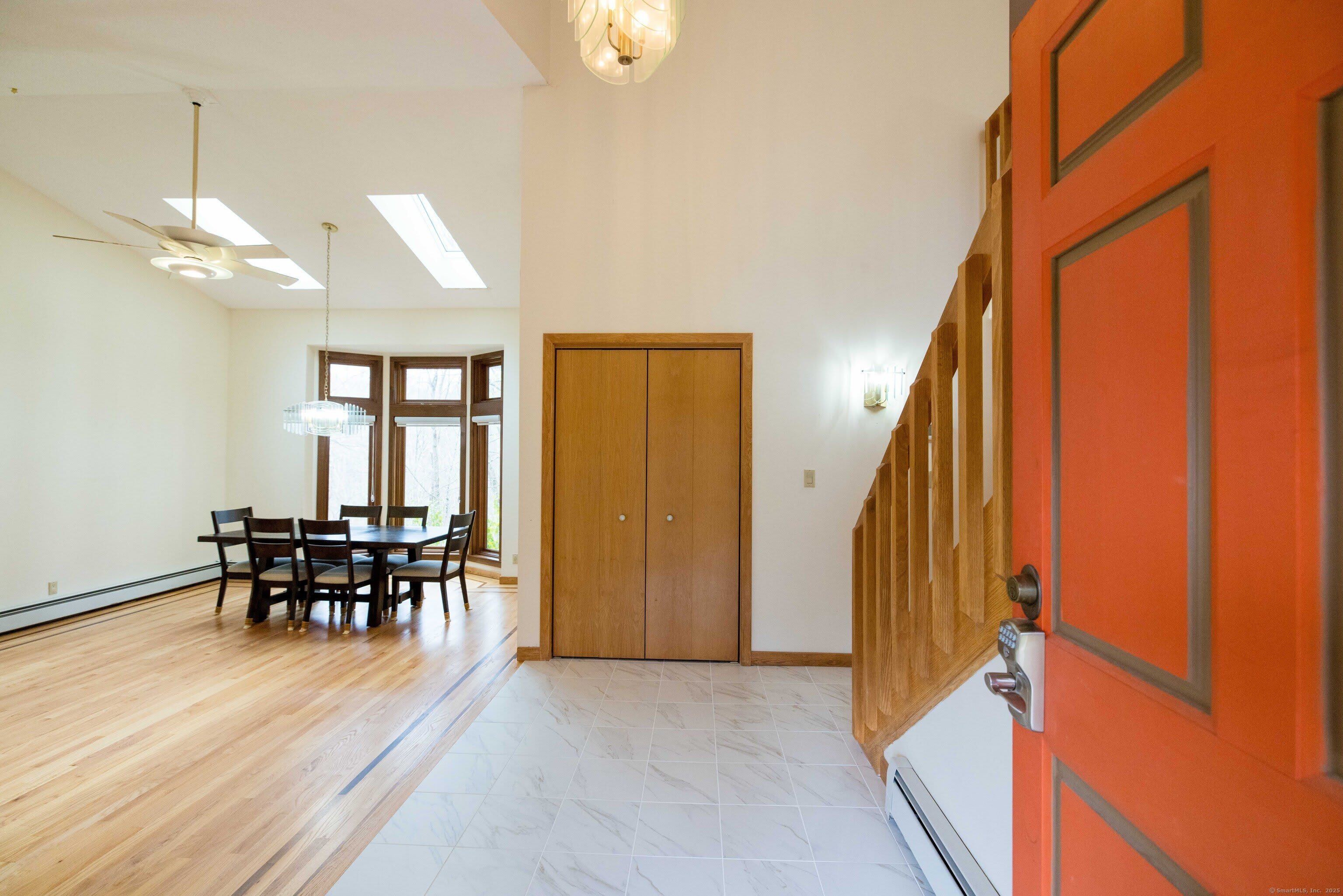 18 Clifford Avenue – photo 2