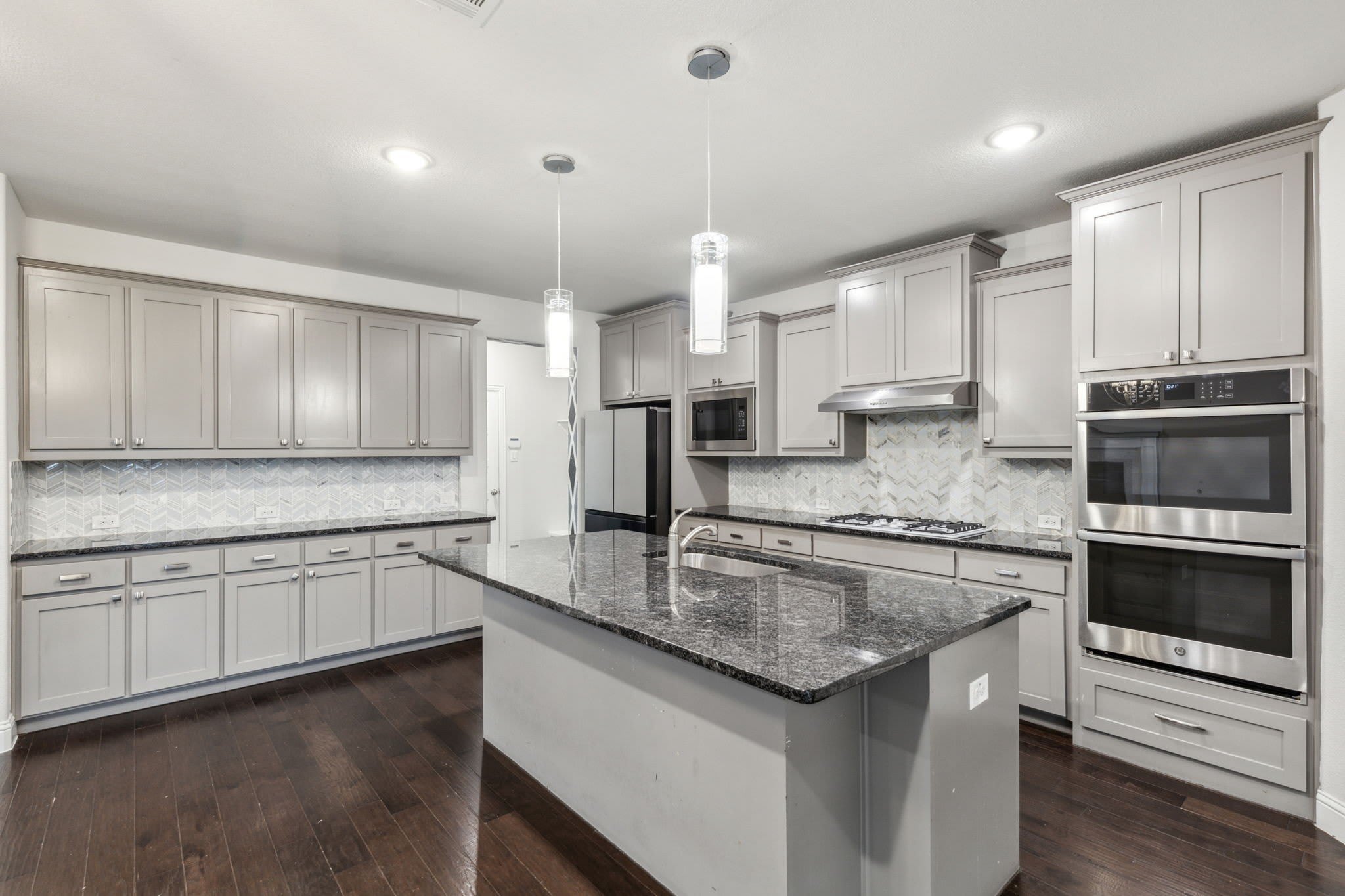 906 Overton Avenue – photo 5