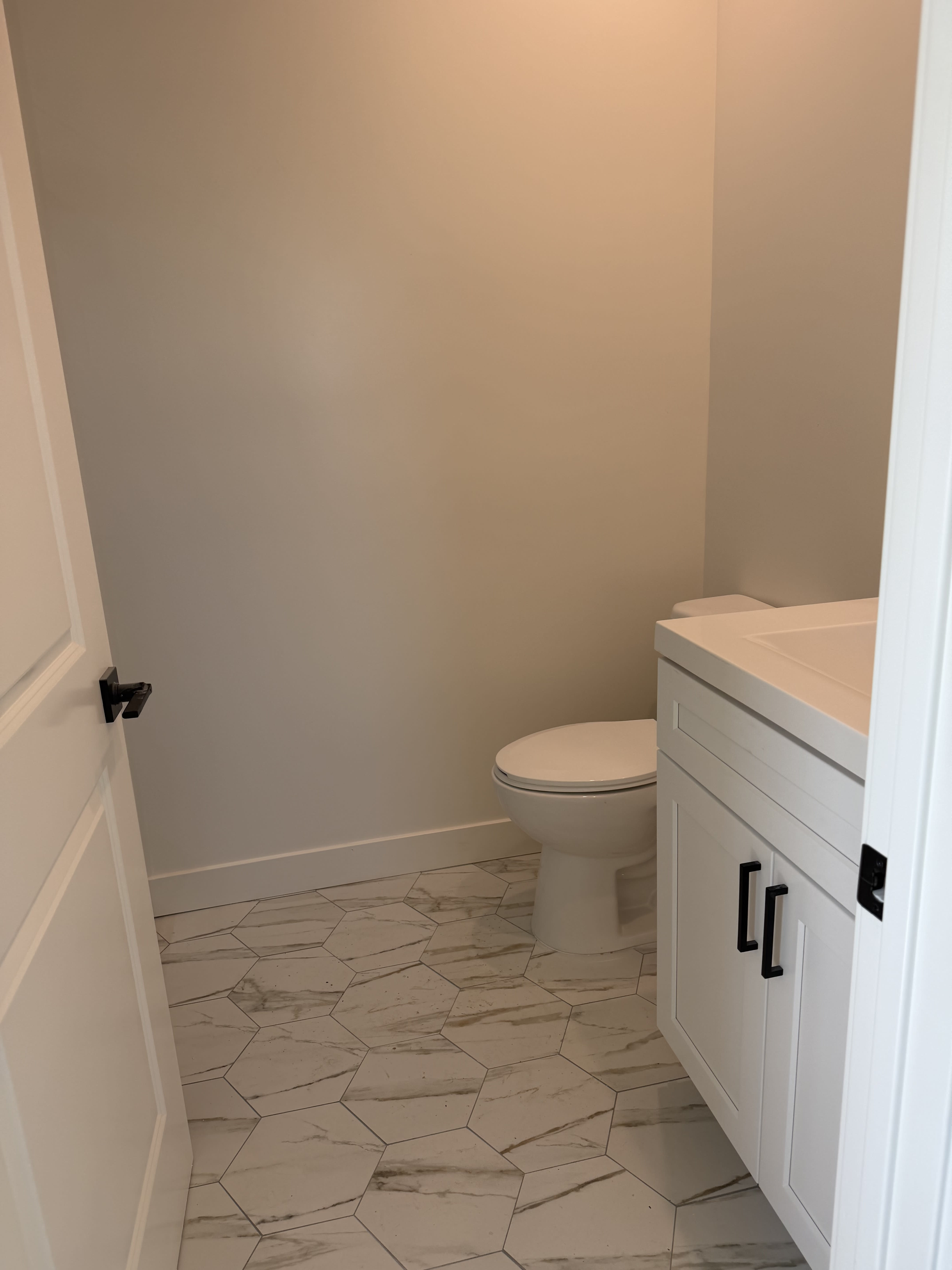 7538 Cozycroft Avenue – photo 5