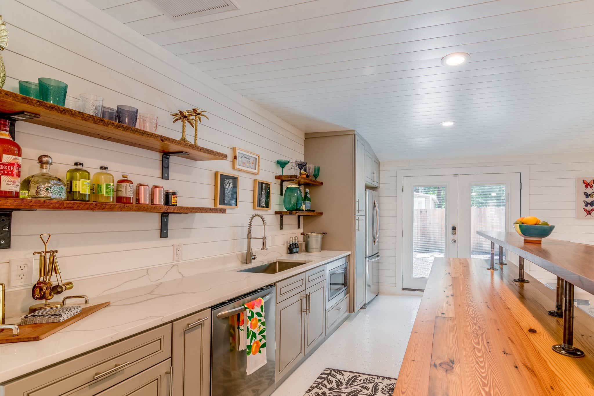 1003 East 39Th Street – photo 1