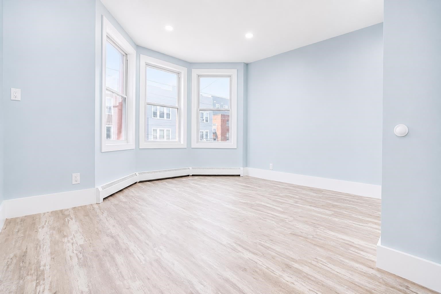 286 Grant Ave – photo 2