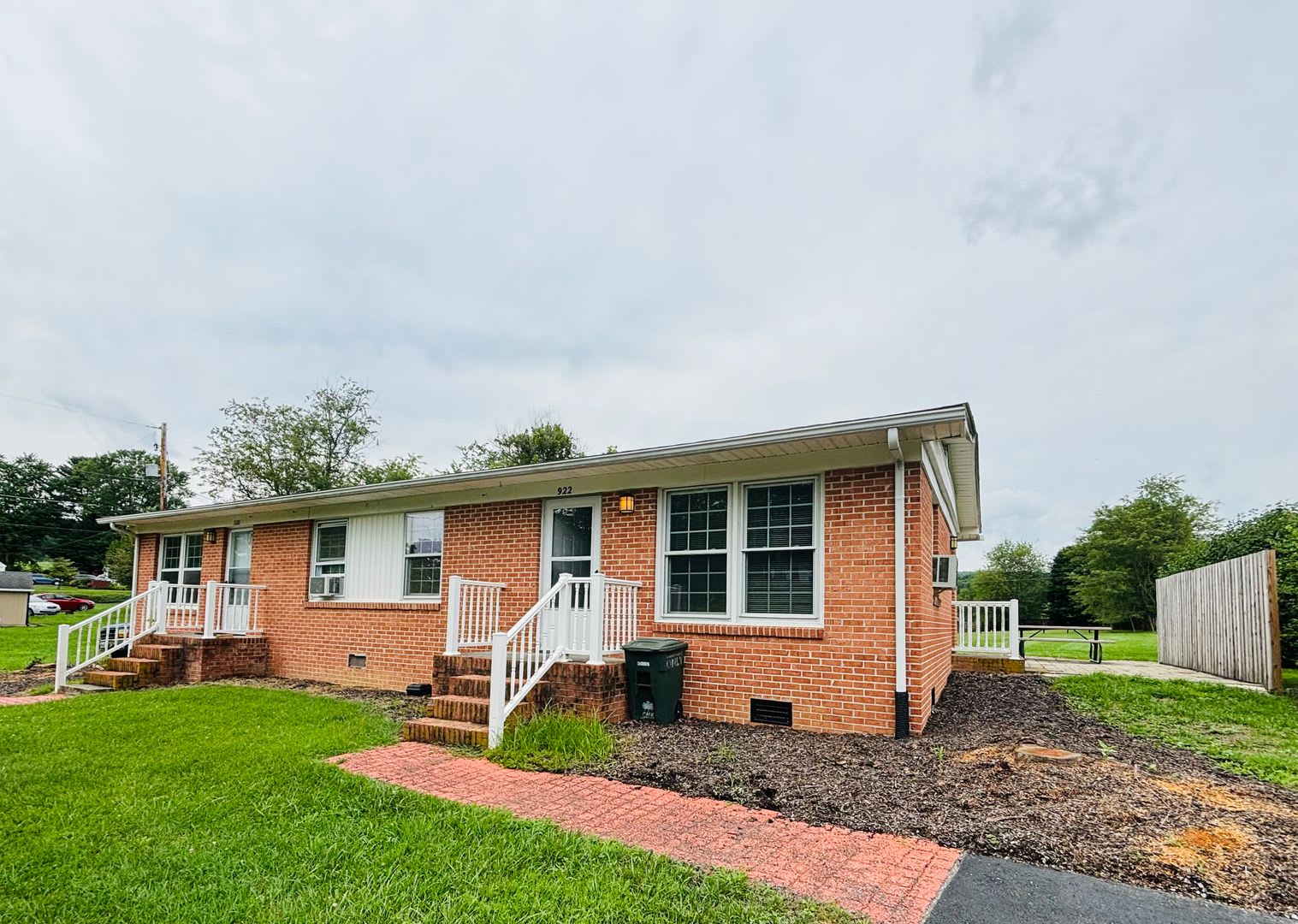 2 Bedroom 1 bath Duplex – photo 2