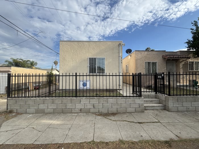 914 West 88Th Street – photo 5