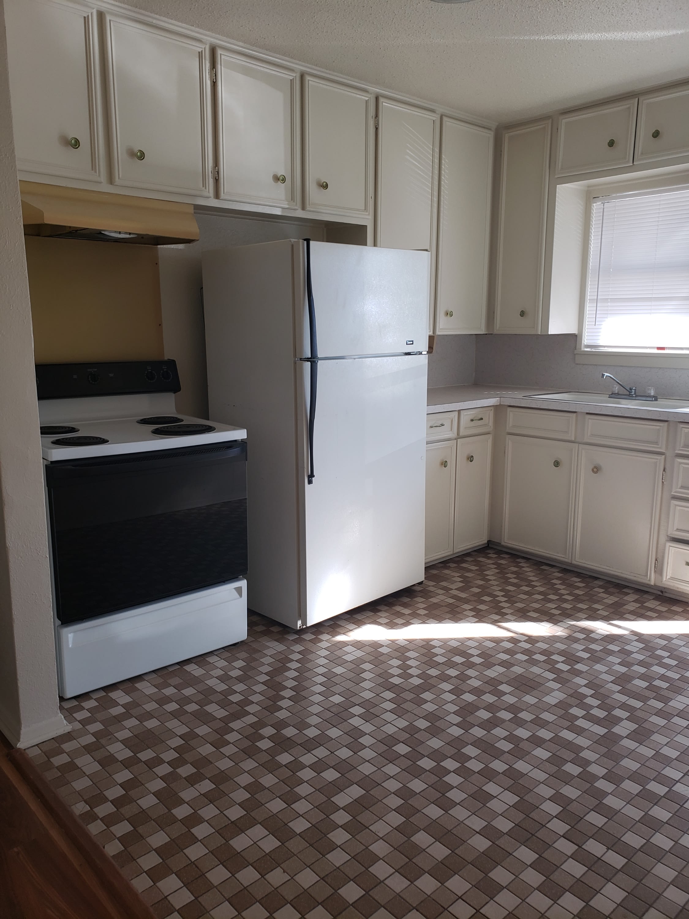 1439 S Rusk St – photo 5
