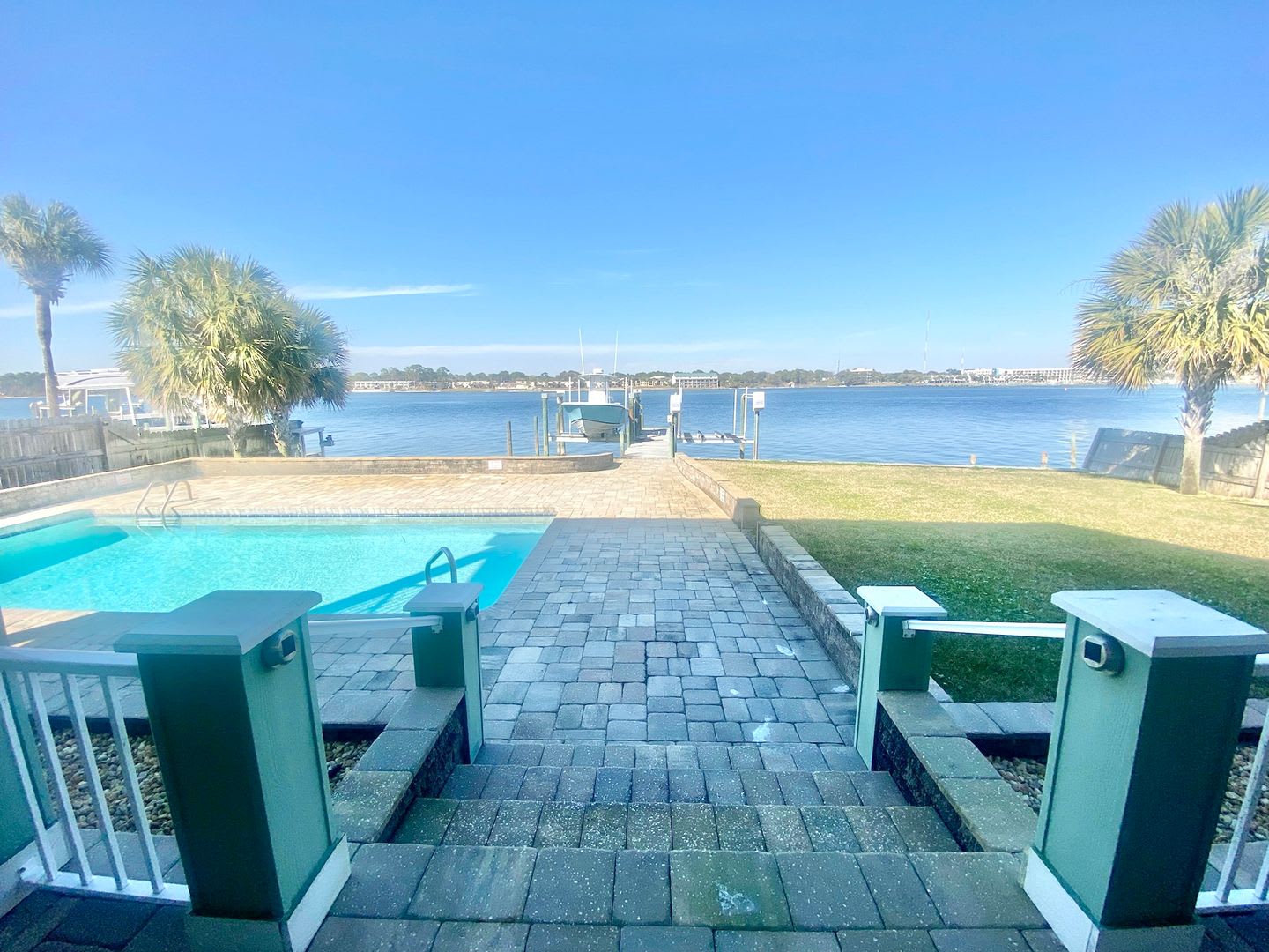 WOW! BEAUTIFUL 3 bedroom WATERFRONT fully furnished POOL home on Okaloosa Island! – photo 1