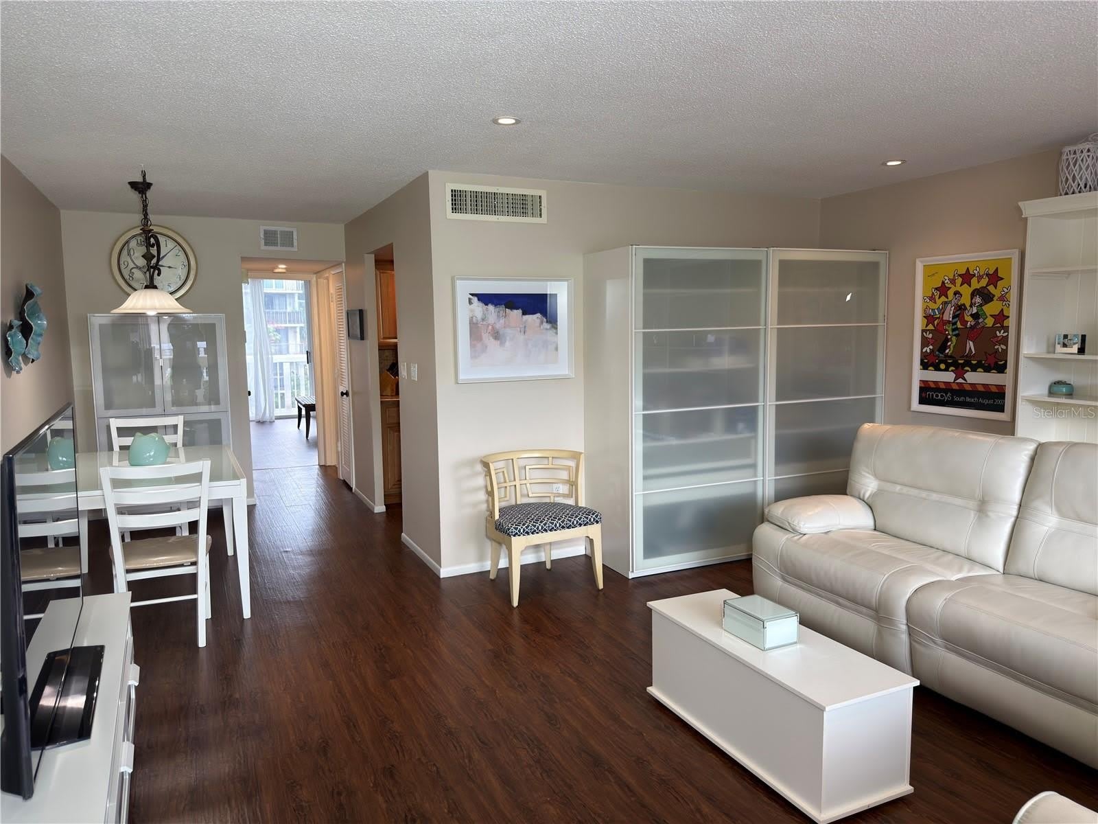 2650 Pearce Drive – photo 2