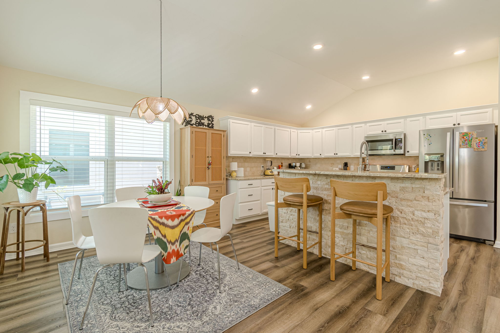 910 North Liberty Avenue – photo 2