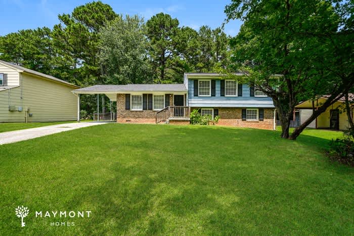 2472 Hartford Drive – photo 1