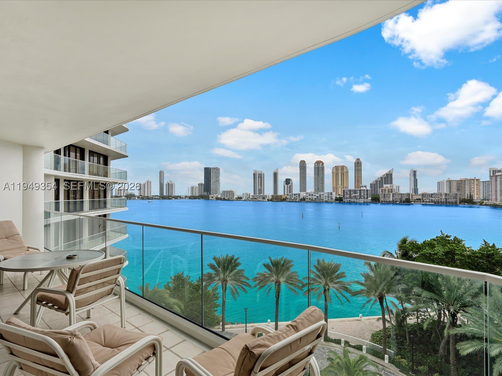 2800 Island Blvd – photo 1