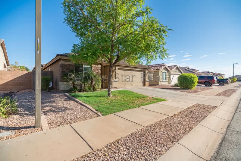 16867 W Belleview St – photo 3