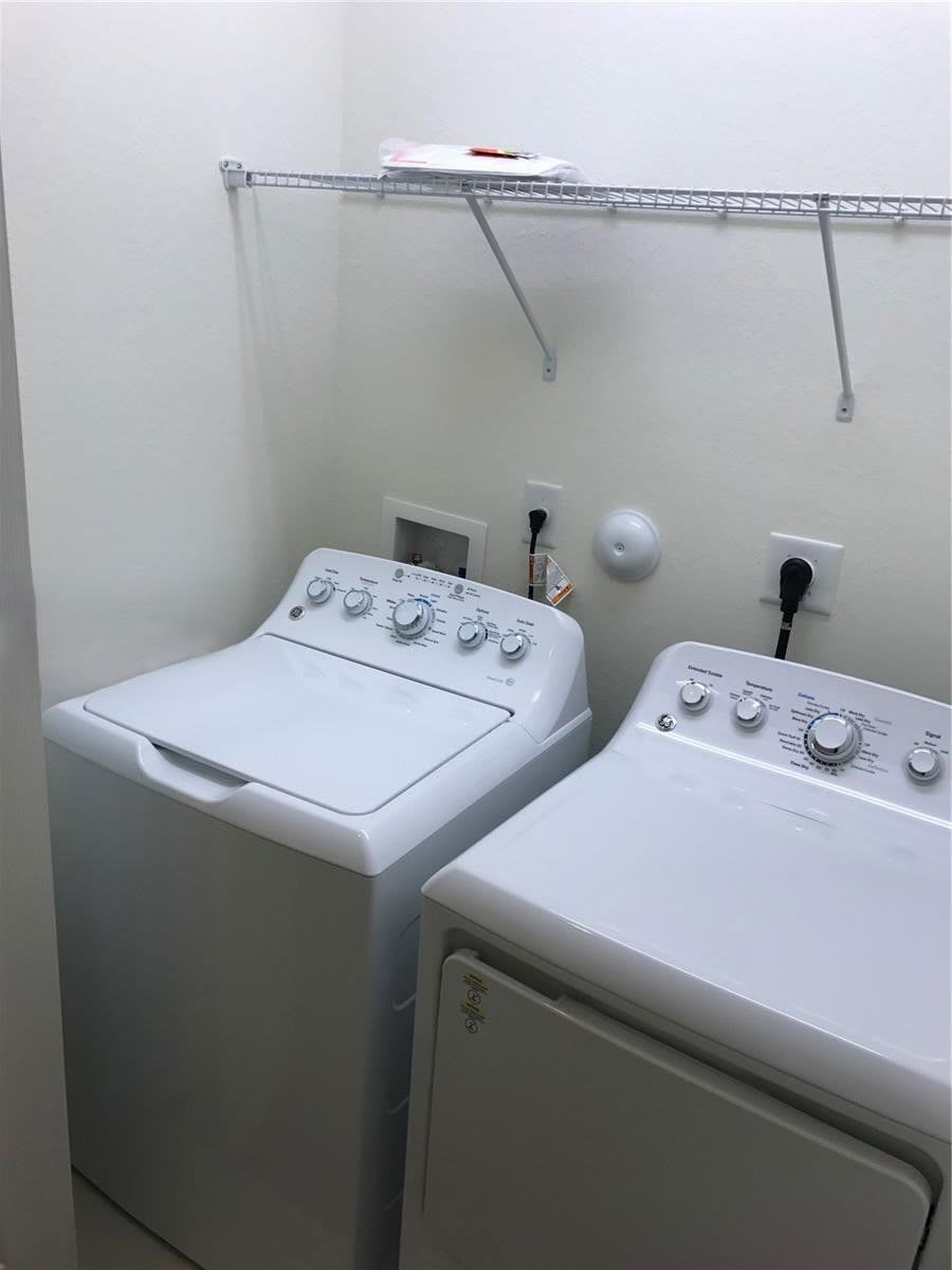 8806 Northwest 103rd Avenue – photo 5