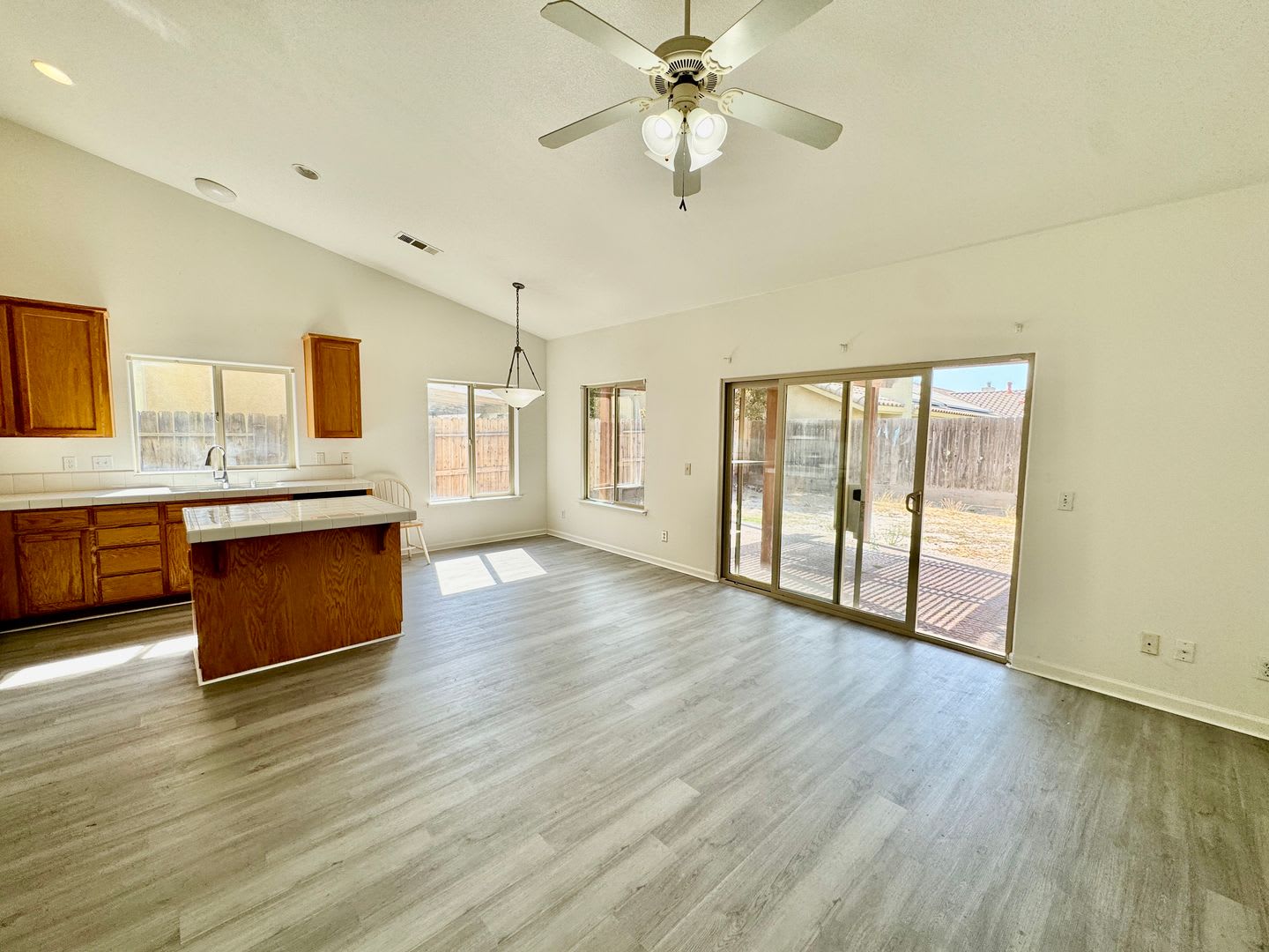 REDUCED! Nice 4 bedroom 2 bath home for rent – photo 3