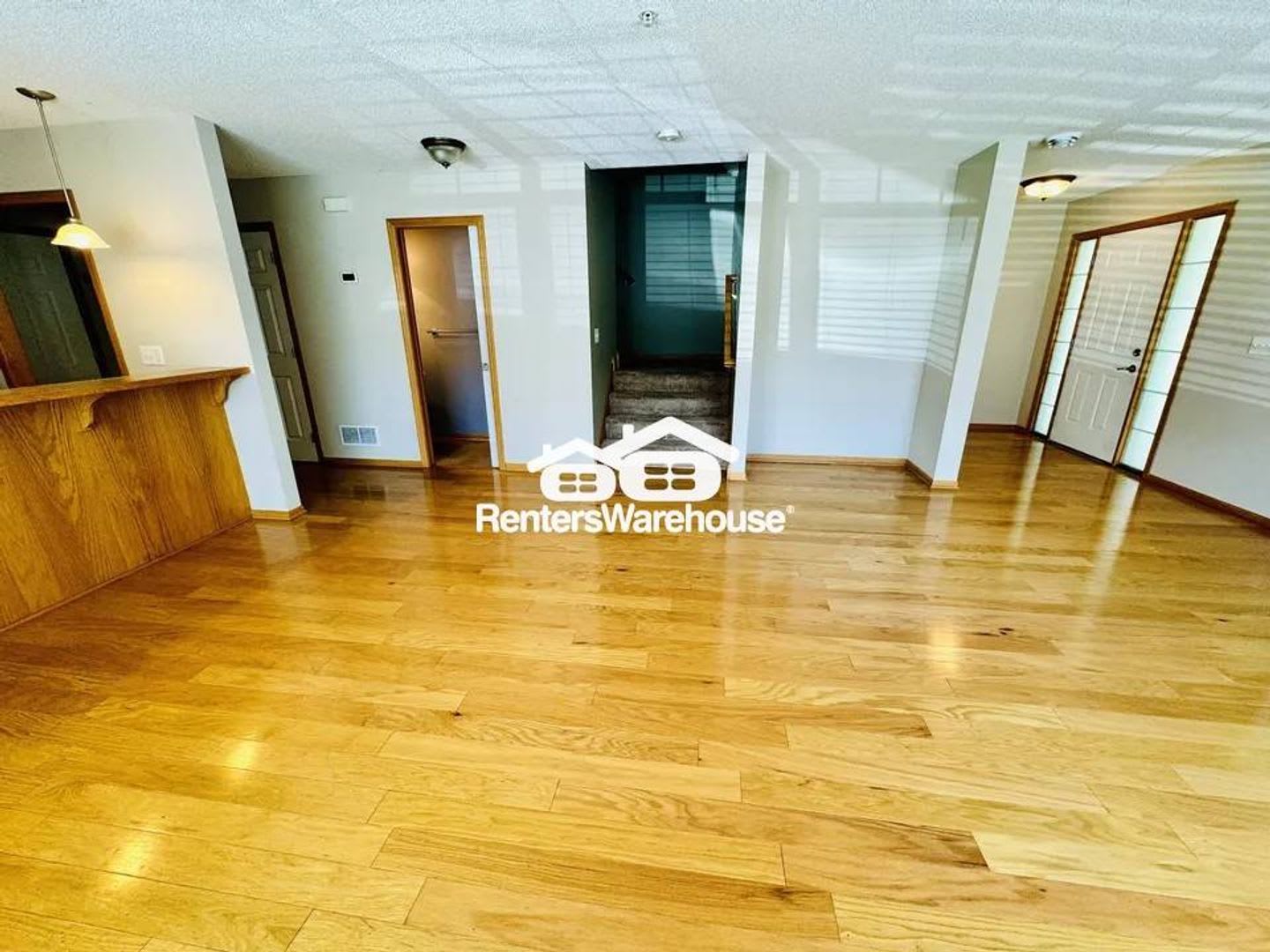 Available Now 3 Bedroom 1 5 Bath End Unit Townhome W Updates 2 495 – photo 5
