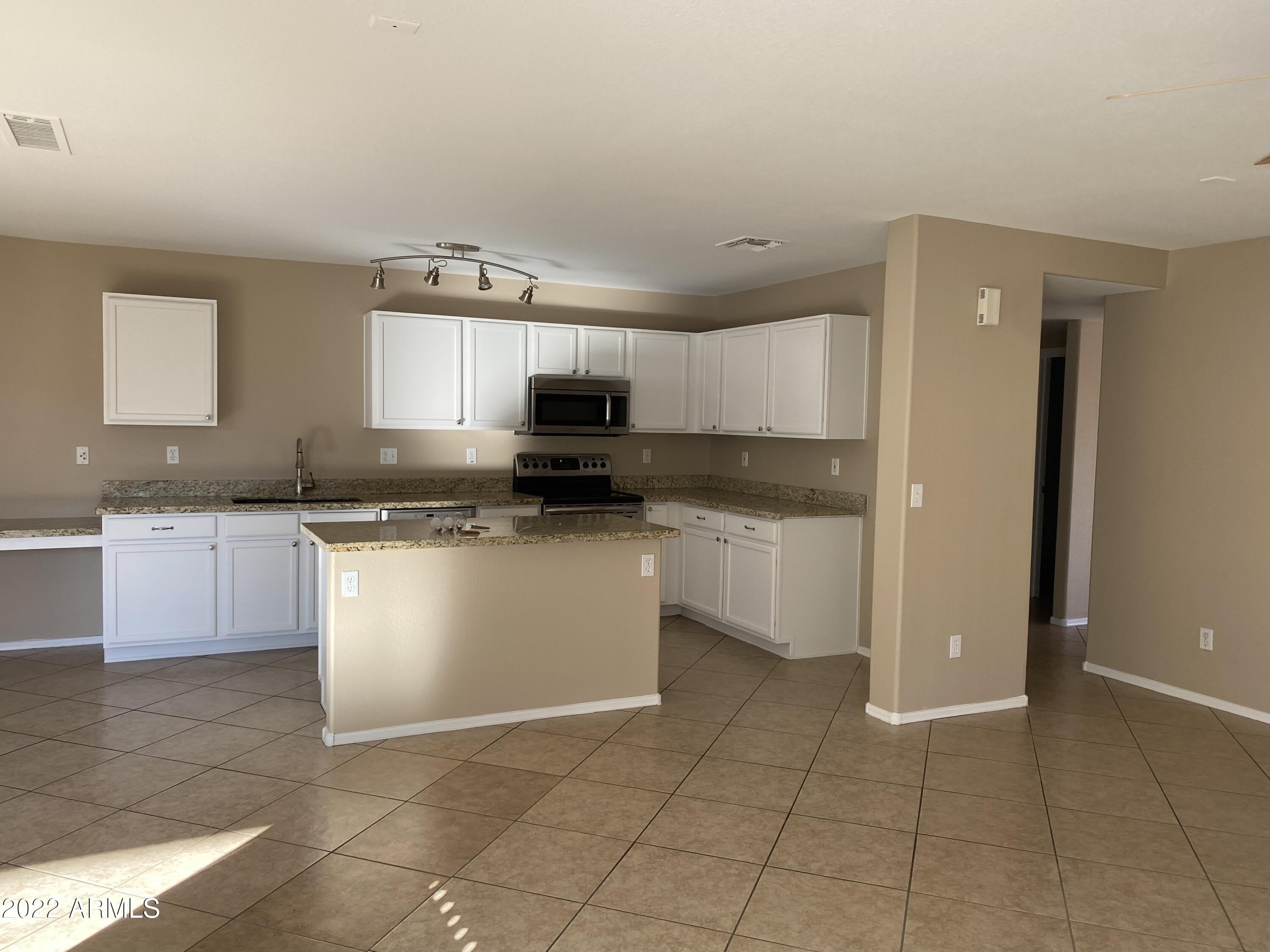 3427 E Derringer Way – photo 3