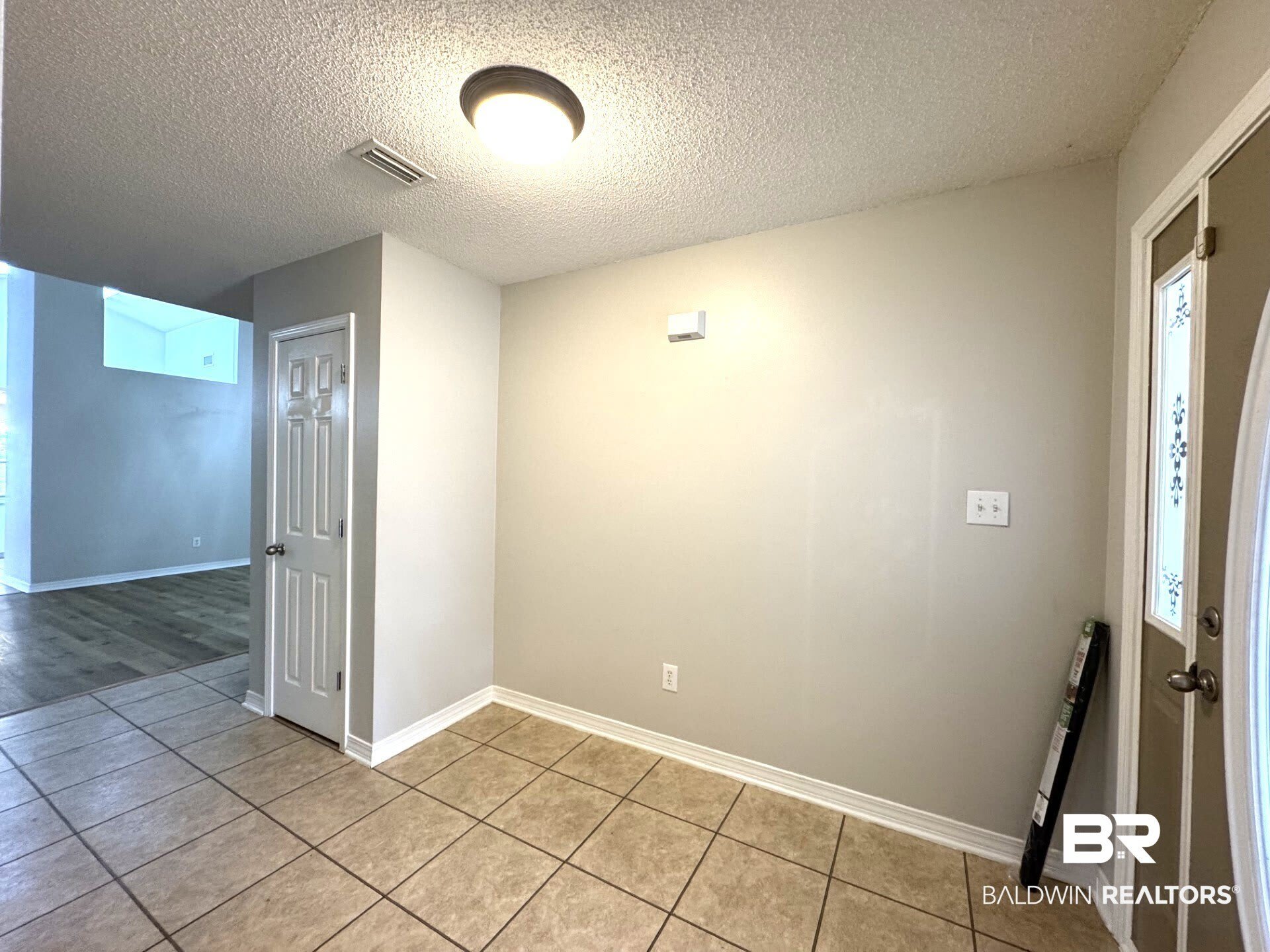 9964 Hollowbrook Ave – photo 3